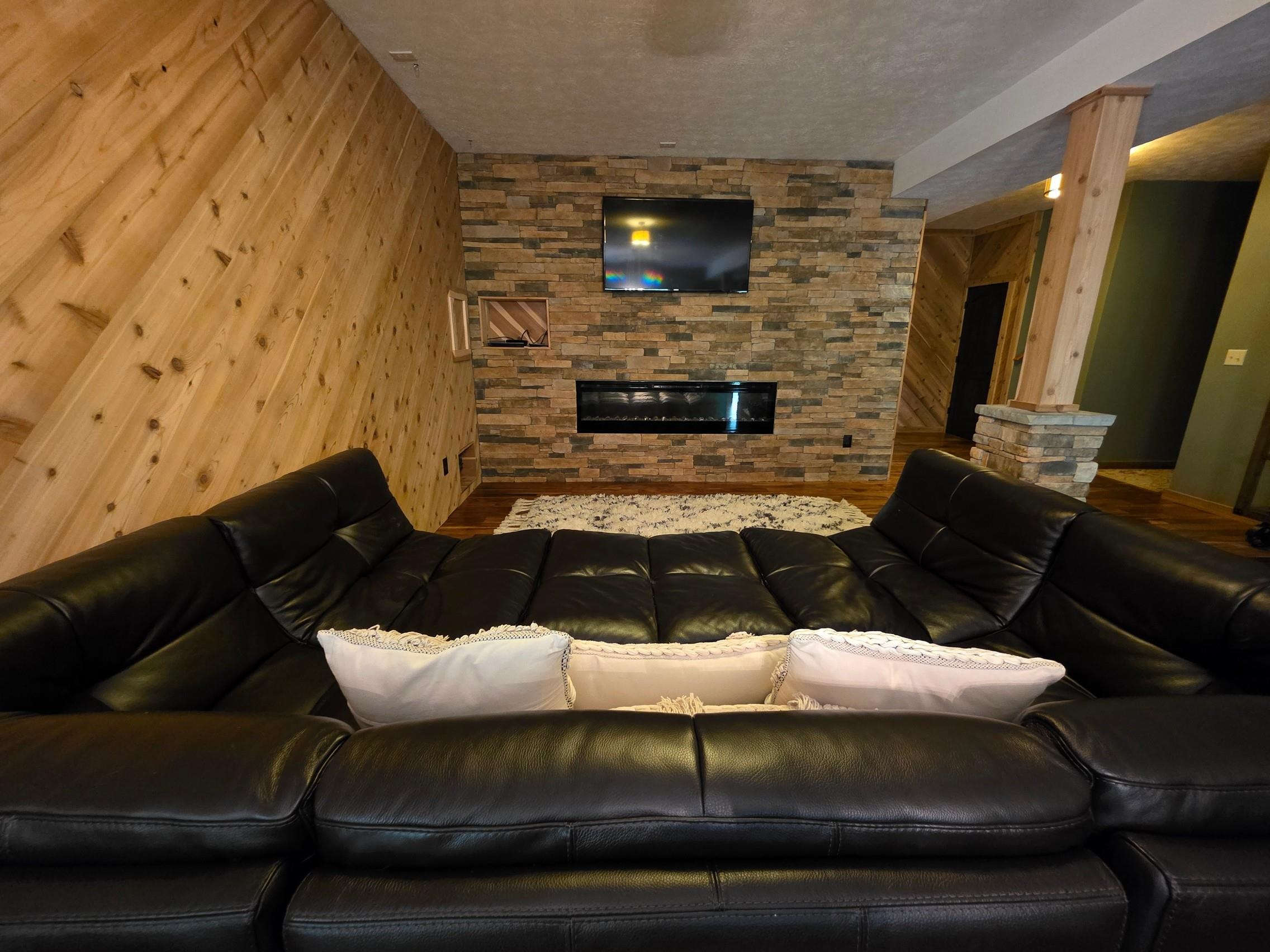 193 Meadowview Lane, Hardinsburg, Kentucky 40143, 3 Bedrooms Bedrooms, ,3 BathroomsBathrooms,Single Family Residence,For Sale,Meadowview Lane,93579