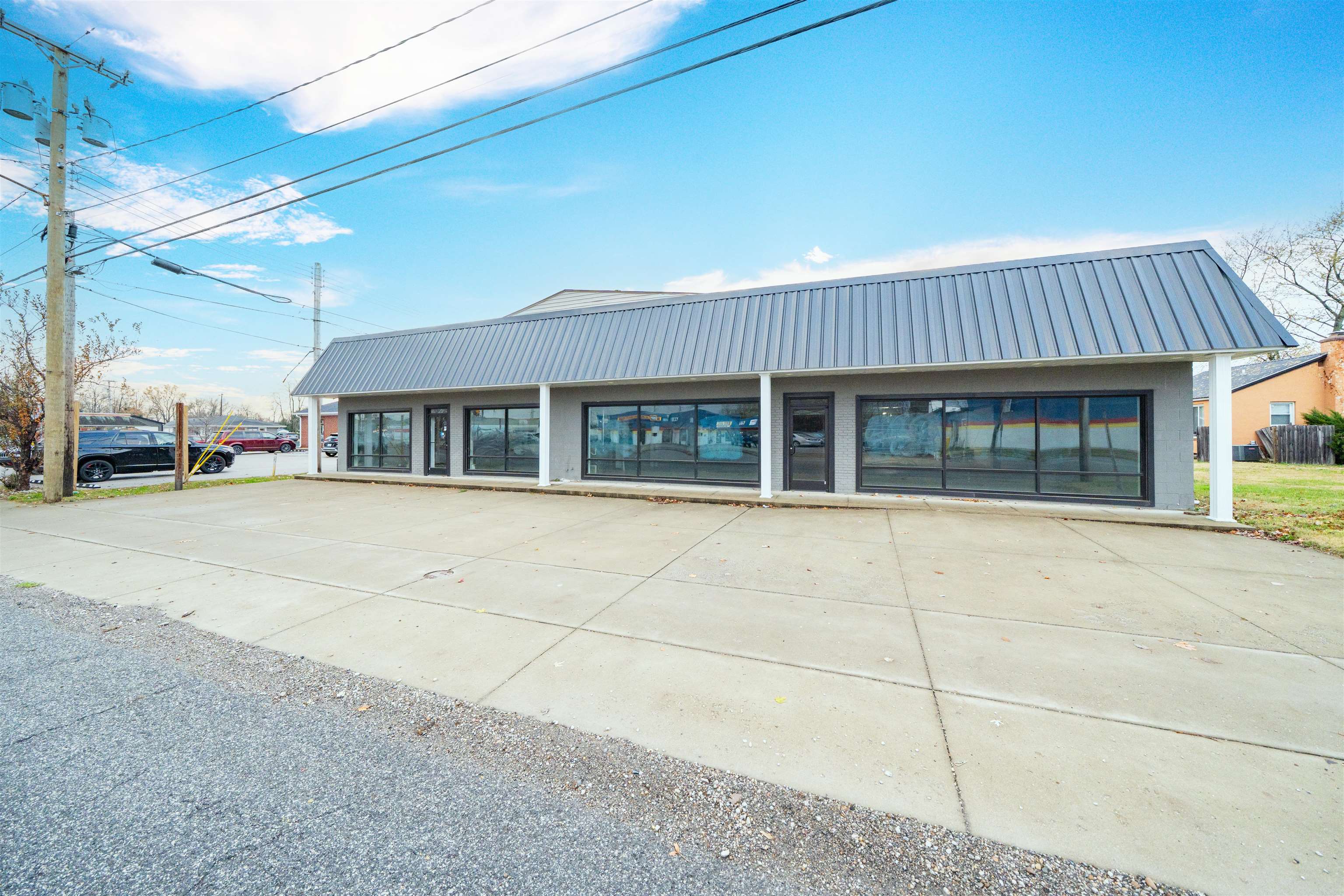2106 Triplett St, Owensboro, Kentucky 42303, ,Retail,For Sale,Triplett St,93580