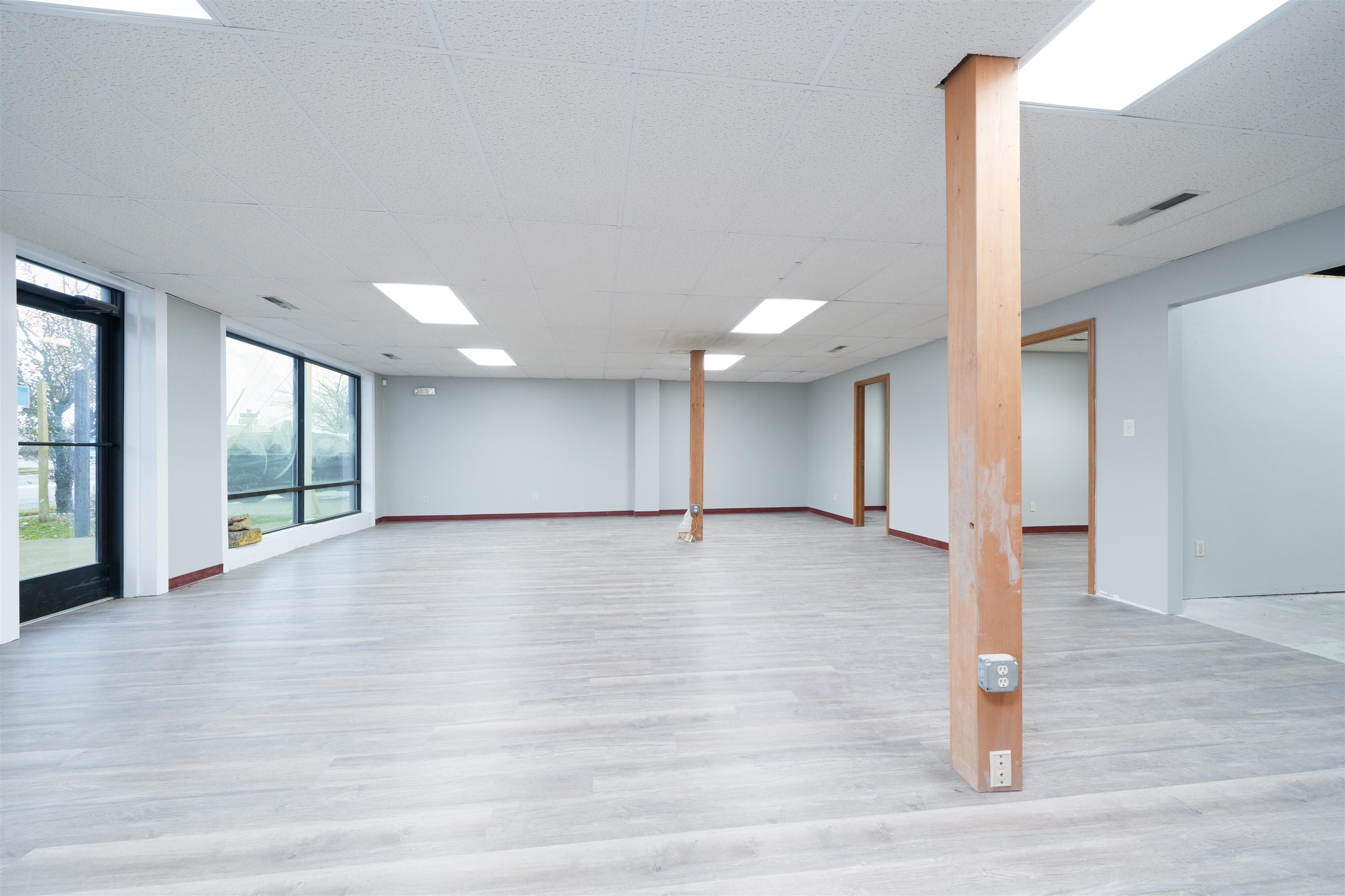 2106 Triplett St, Owensboro, Kentucky 42303, ,Retail,For Sale,Triplett St,93580