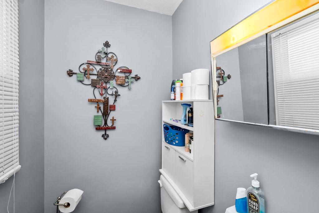 2807 Wayside Drive West, Owensboro, Kentucky 42301, 4 Bedrooms Bedrooms, ,1 BathroomBathrooms,Single Family Residence,For Sale,Wayside Drive West,93582