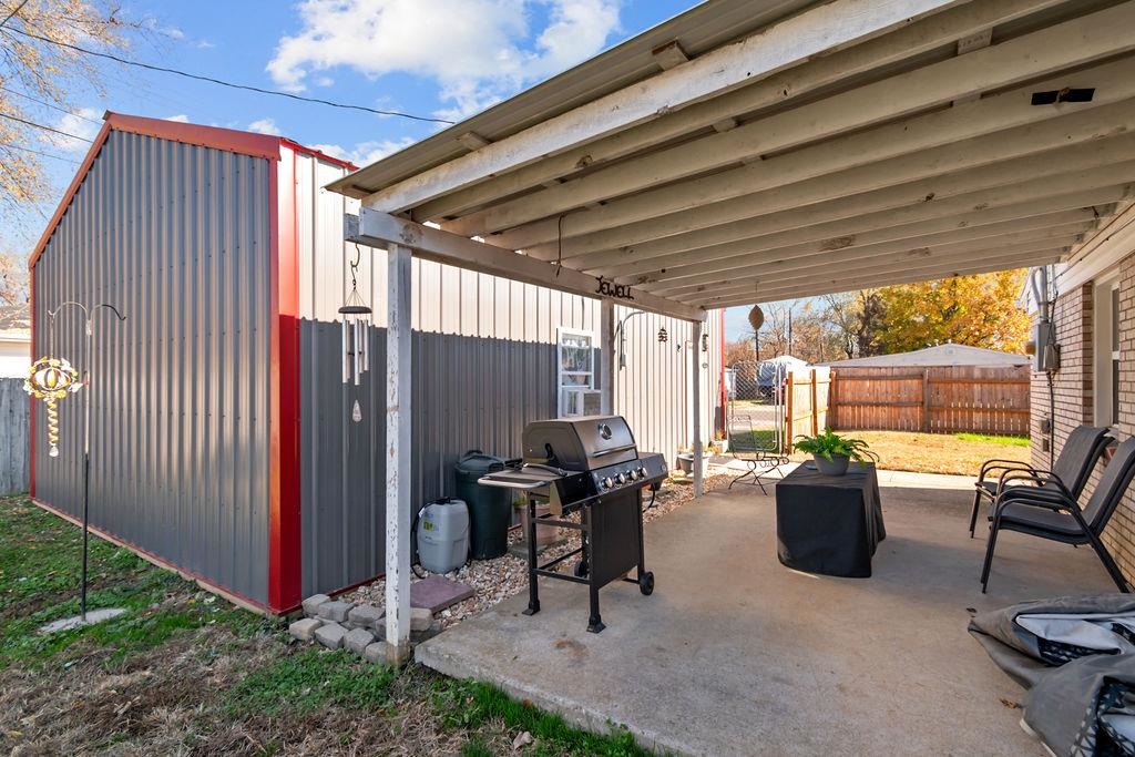 2807 Wayside Drive West, Owensboro, Kentucky 42301, 4 Bedrooms Bedrooms, ,1 BathroomBathrooms,Single Family Residence,For Sale,Wayside Drive West,93582