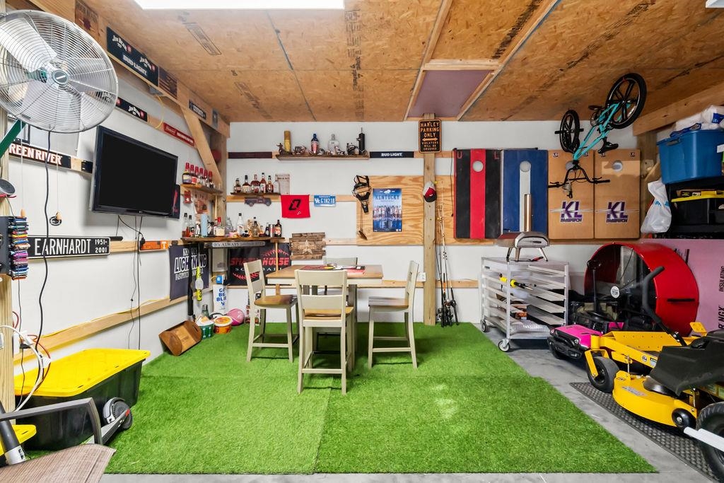 2807 Wayside Drive West, Owensboro, Kentucky 42301, 4 Bedrooms Bedrooms, ,1 BathroomBathrooms,Single Family Residence,For Sale,Wayside Drive West,93582