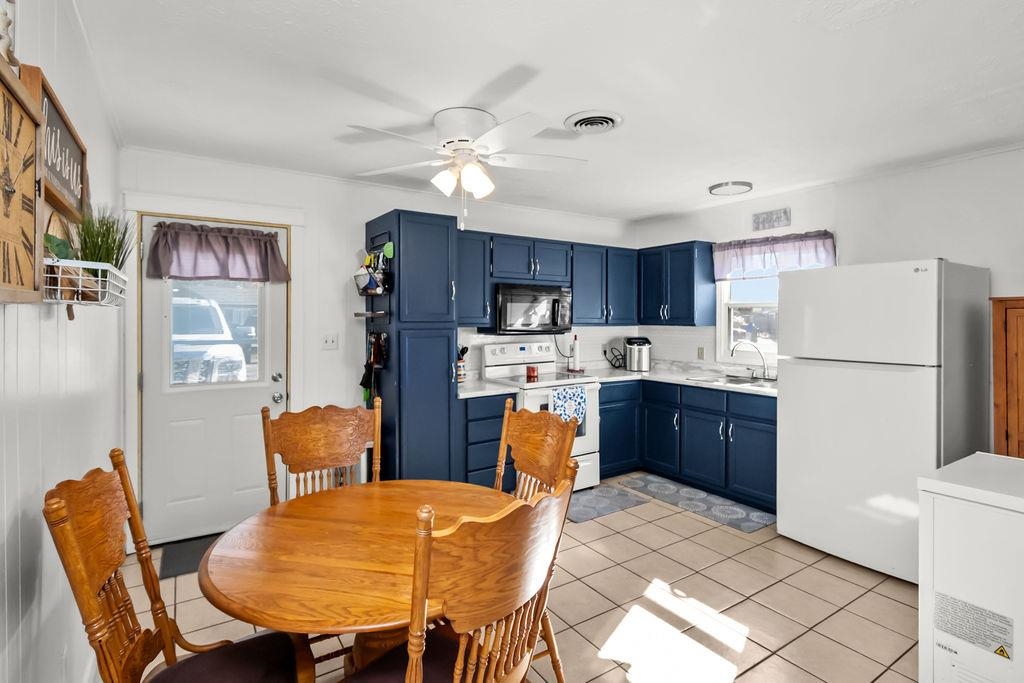 2807 Wayside Drive West, Owensboro, Kentucky 42301, 4 Bedrooms Bedrooms, ,1 BathroomBathrooms,Single Family Residence,For Sale,Wayside Drive West,93582