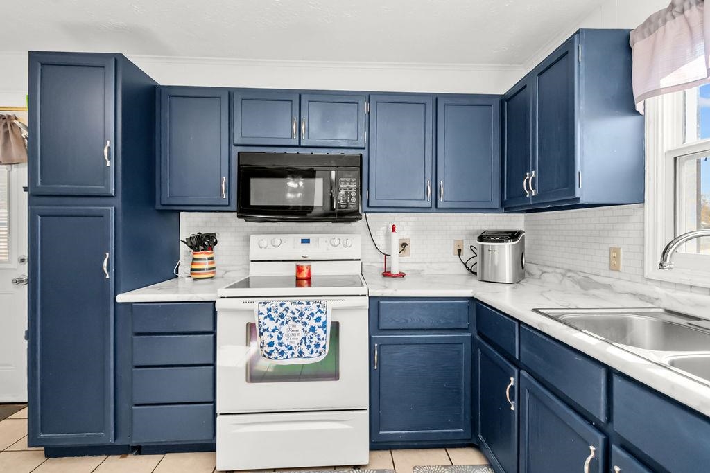 2807 Wayside Drive West, Owensboro, Kentucky 42301, 4 Bedrooms Bedrooms, ,1 BathroomBathrooms,Single Family Residence,For Sale,Wayside Drive West,93582