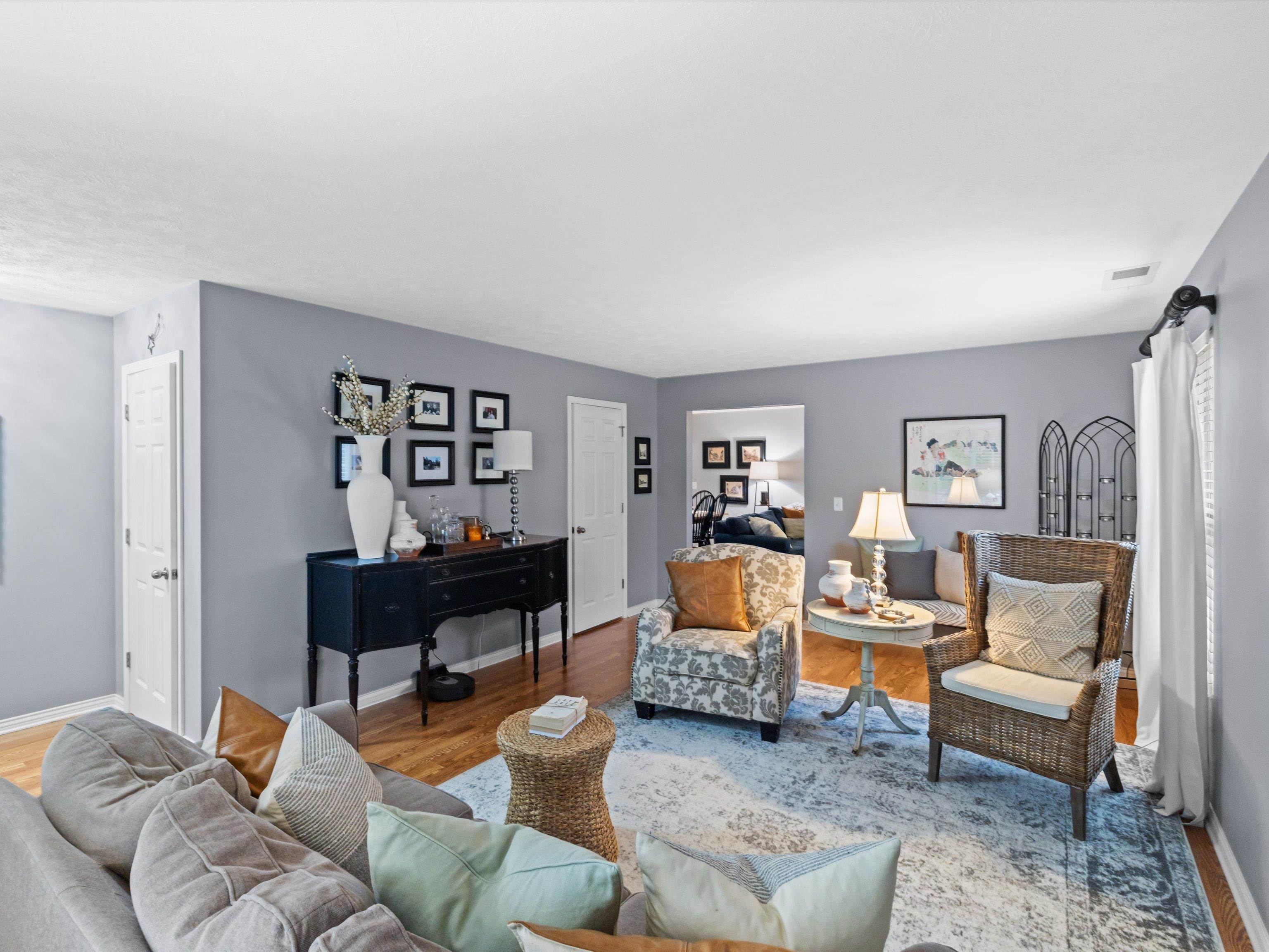 2207 Summer Walk, Owensboro, Kentucky 42303, 4 Bedrooms Bedrooms, ,2 BathroomsBathrooms,Single Family Residence,For Sale,Summer Walk,93583