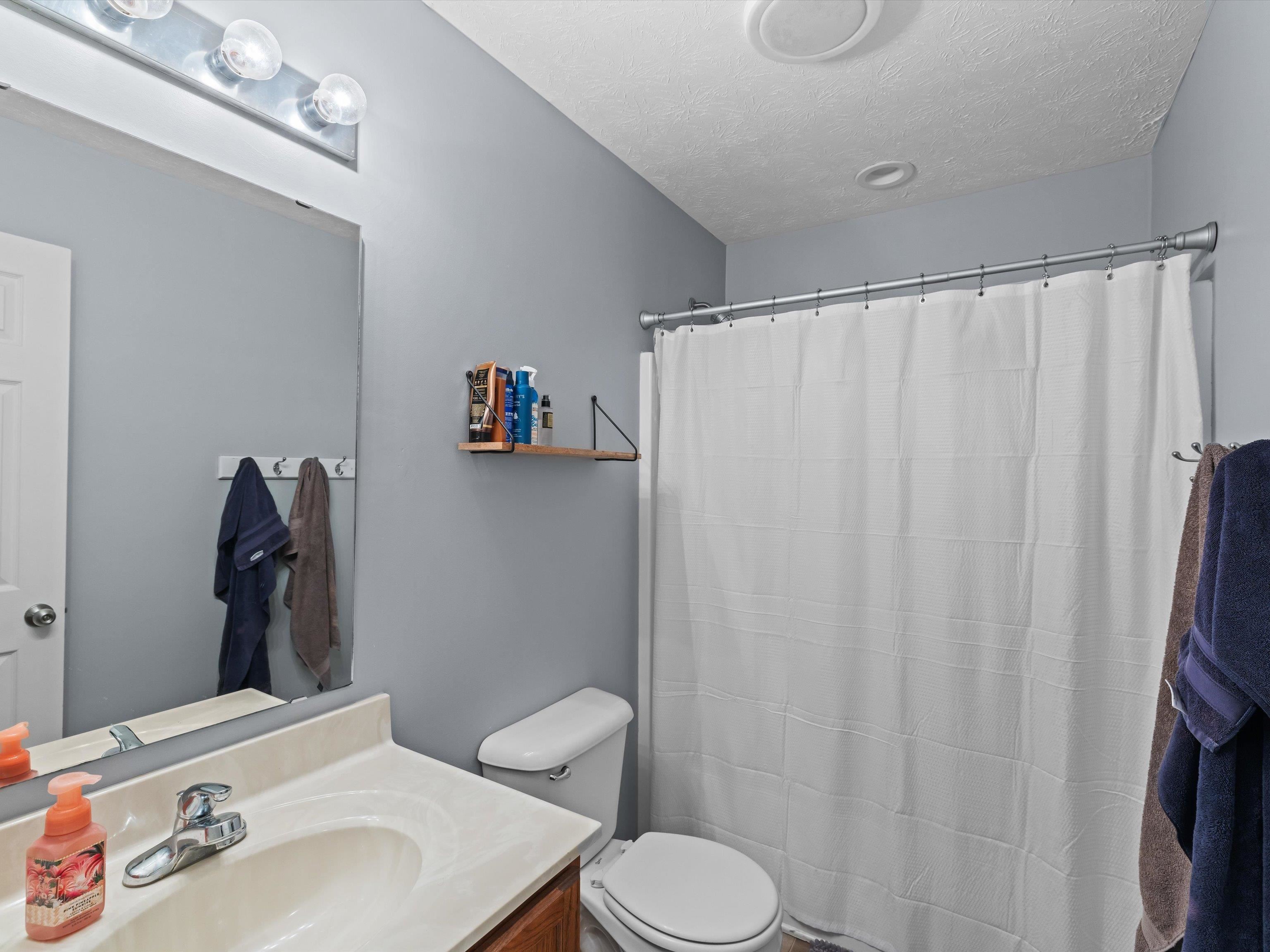 2207 Summer Walk, Owensboro, Kentucky 42303, 4 Bedrooms Bedrooms, ,2 BathroomsBathrooms,Single Family Residence,For Sale,Summer Walk,93583