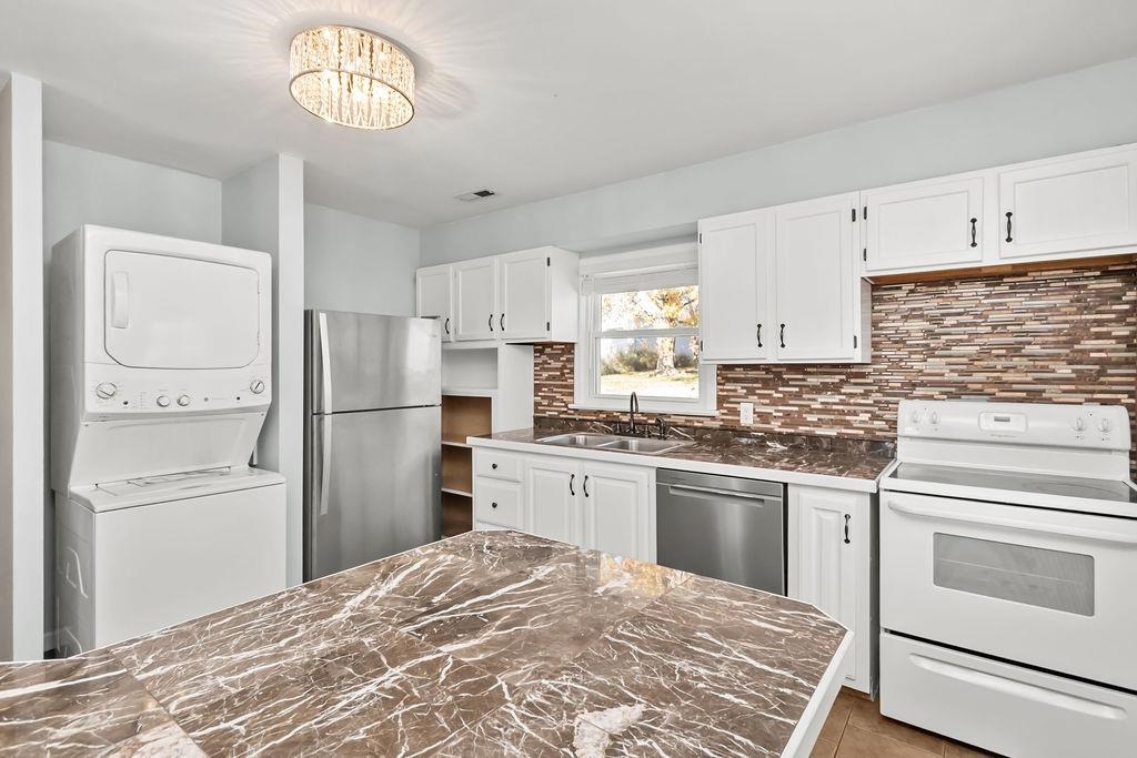 1791 Graves Lane, Maceo, Kentucky 42355, 2 Bedrooms Bedrooms, ,1 BathroomBathrooms,Single Family Residence,For Sale,Graves Lane,93585