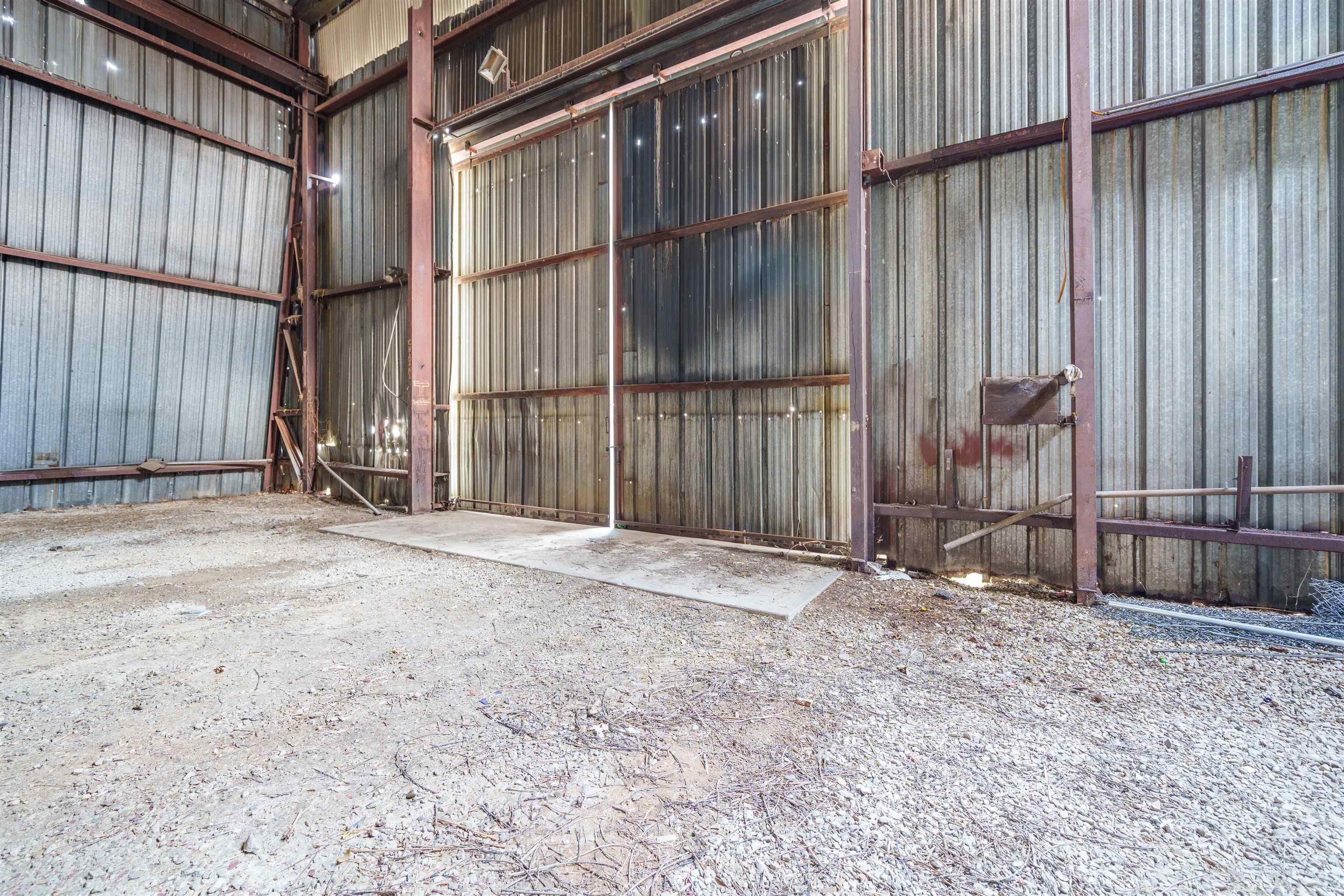 1804 West 2nd St, Owensboro, Kentucky 42301, ,Industrial,For Sale,West 2nd St,93586