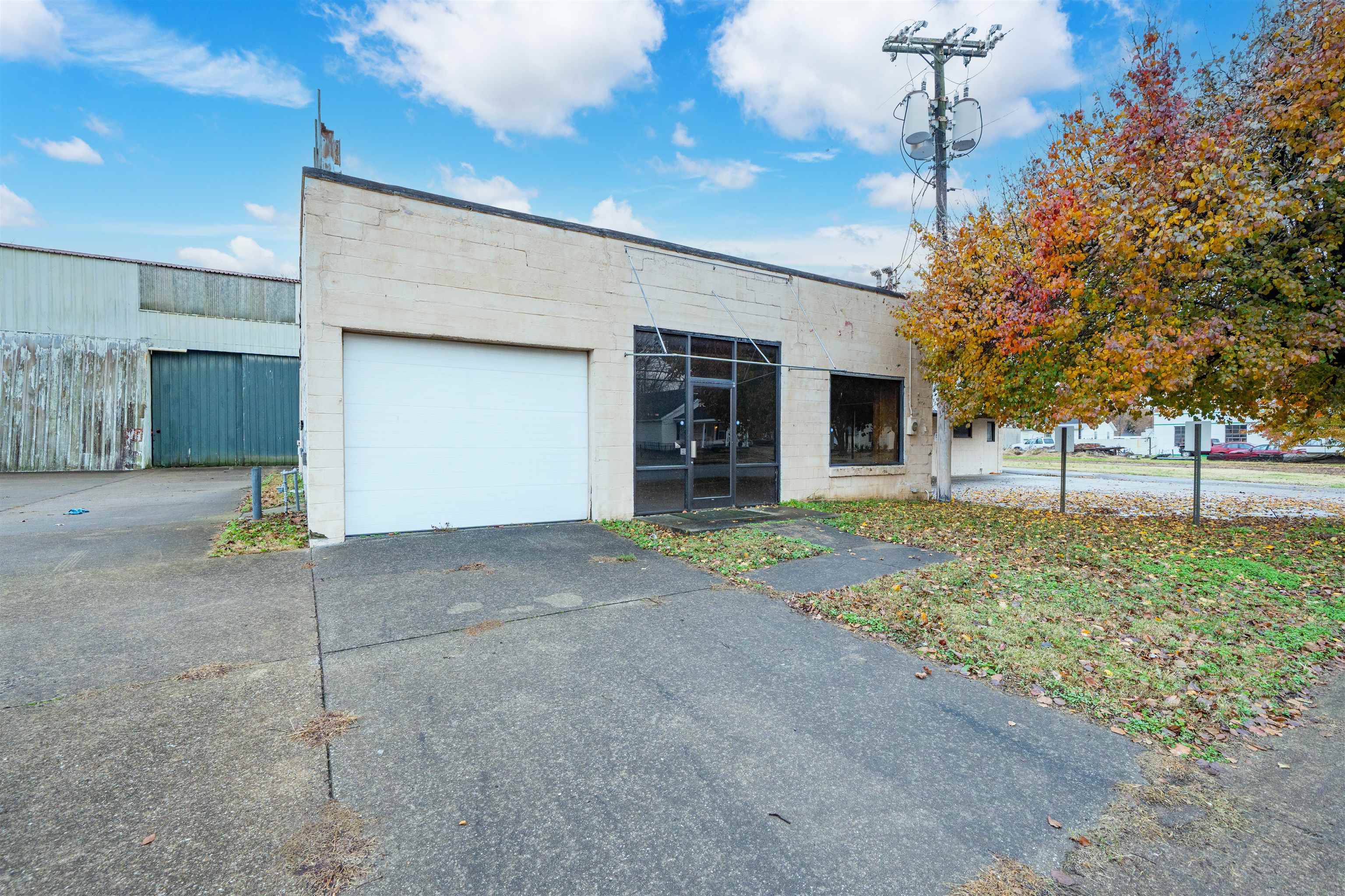 1804 West 2nd St, Owensboro, Kentucky 42301, ,Industrial,For Sale,West 2nd St,93586