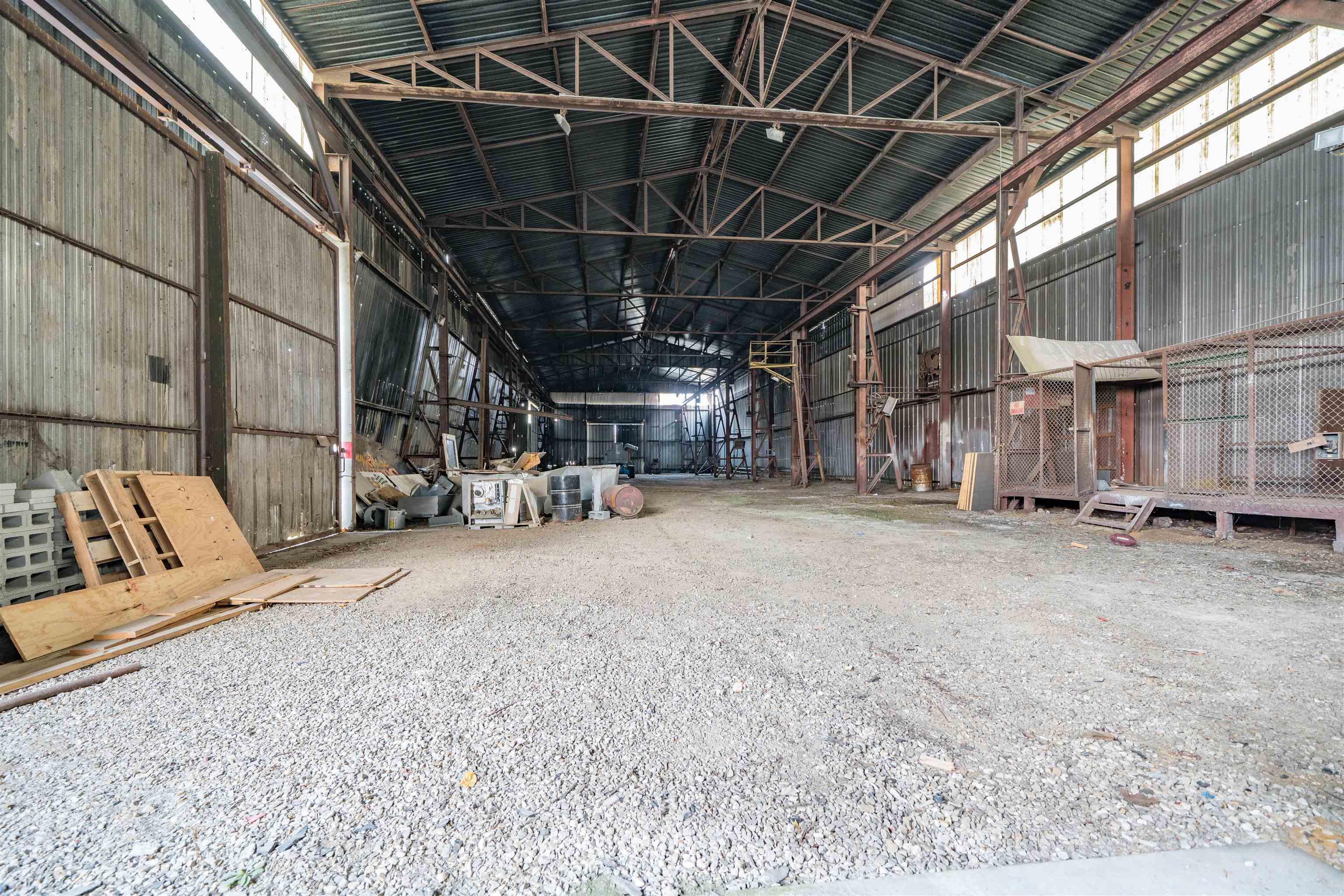 1804 West 2nd St, Owensboro, Kentucky 42301, ,Industrial,For Sale,West 2nd St,93586