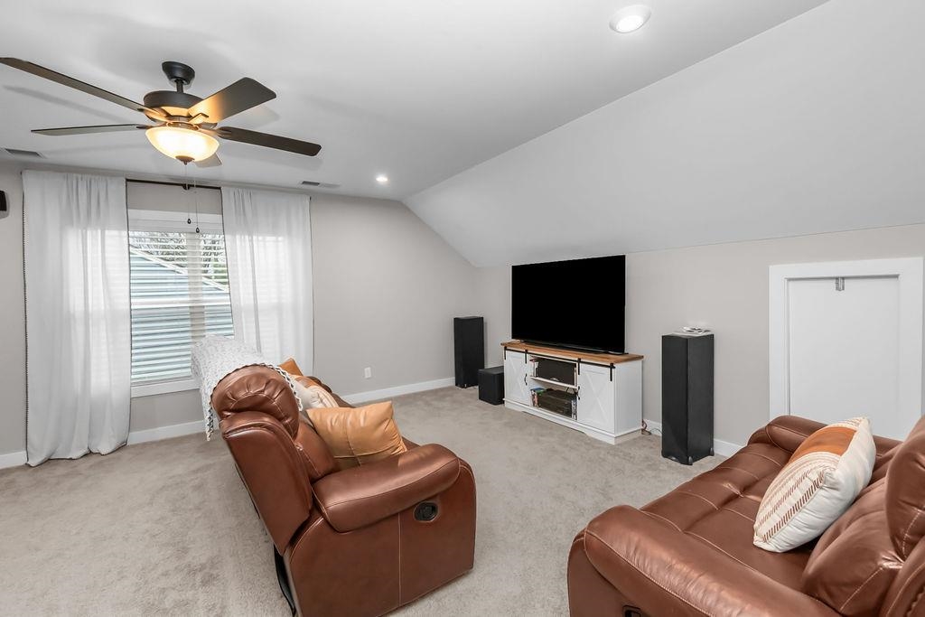 997 Onyx Court, Owensboro, Kentucky 42301, 4 Bedrooms Bedrooms, ,2 BathroomsBathrooms,Single Family Residence,For Sale,Onyx Court,93587