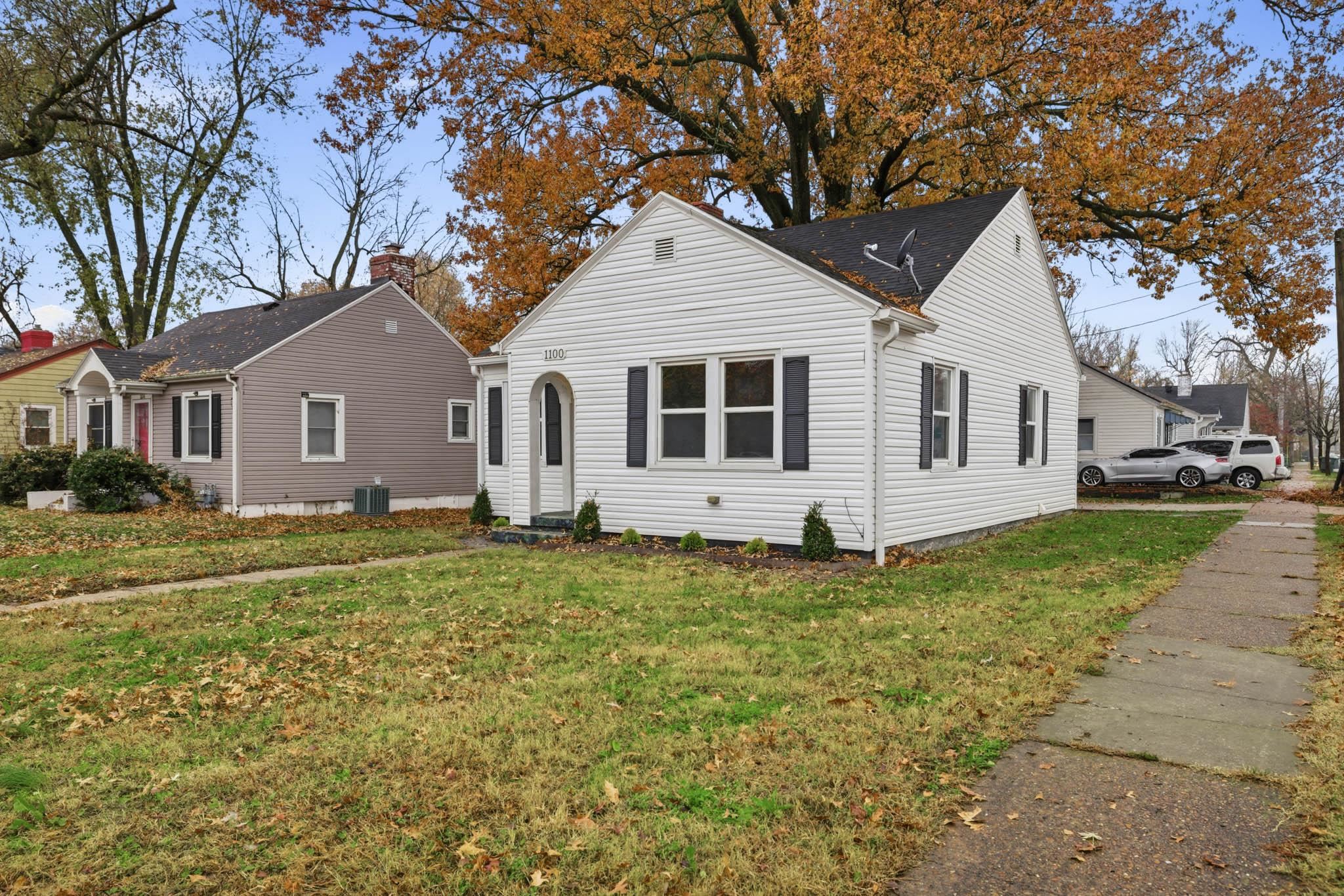 1100 Locust, Owensboro, Kentucky 42301, 2 Bedrooms Bedrooms, ,1 BathroomBathrooms,Single Family Residence,For Sale,Locust,93594