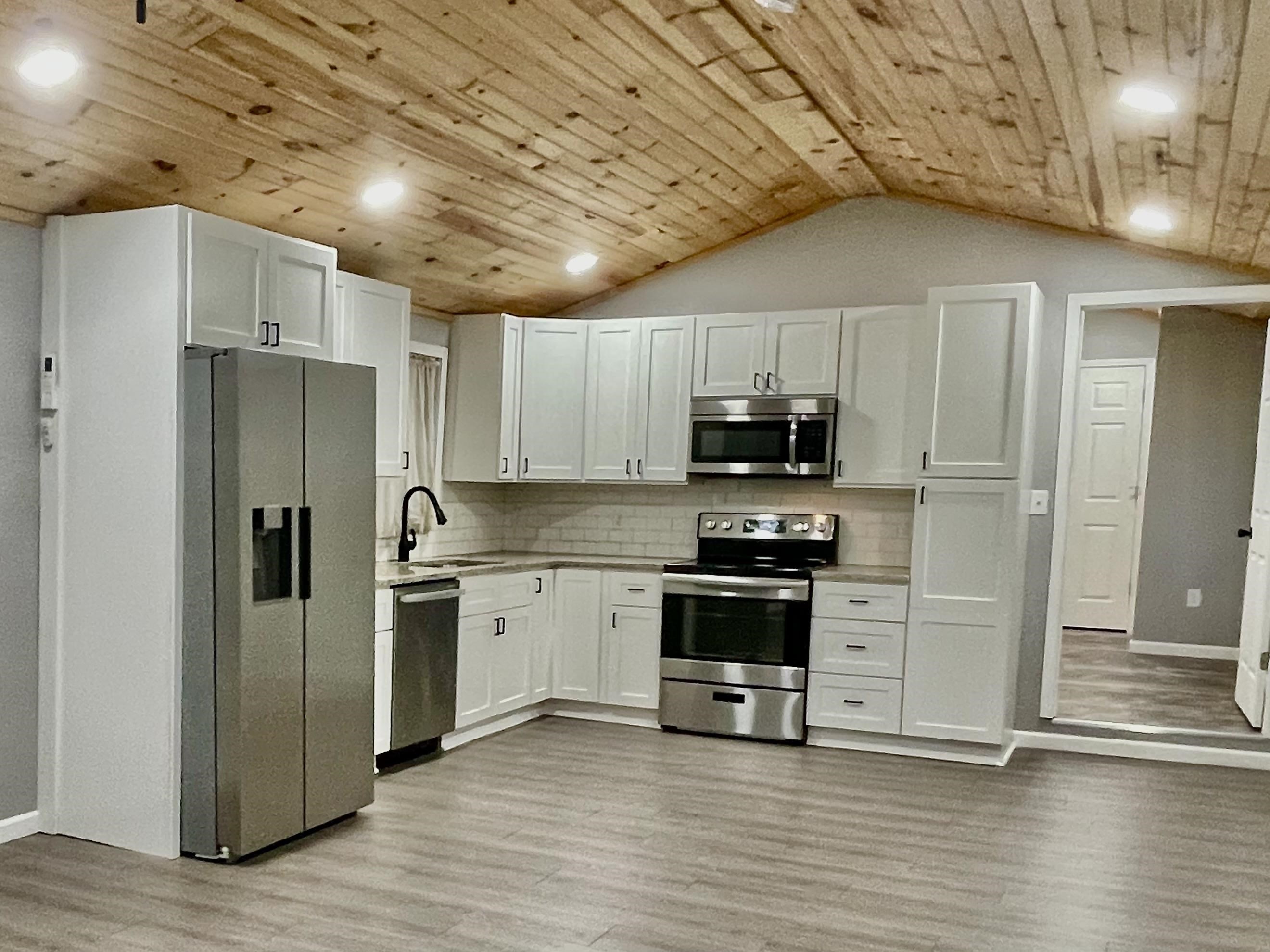 511 Omega Street, Owensboro, Kentucky 42301, 1 Bedroom Bedrooms, ,1 BathroomBathrooms,Single Family Residence,For Sale,Omega Street,93599