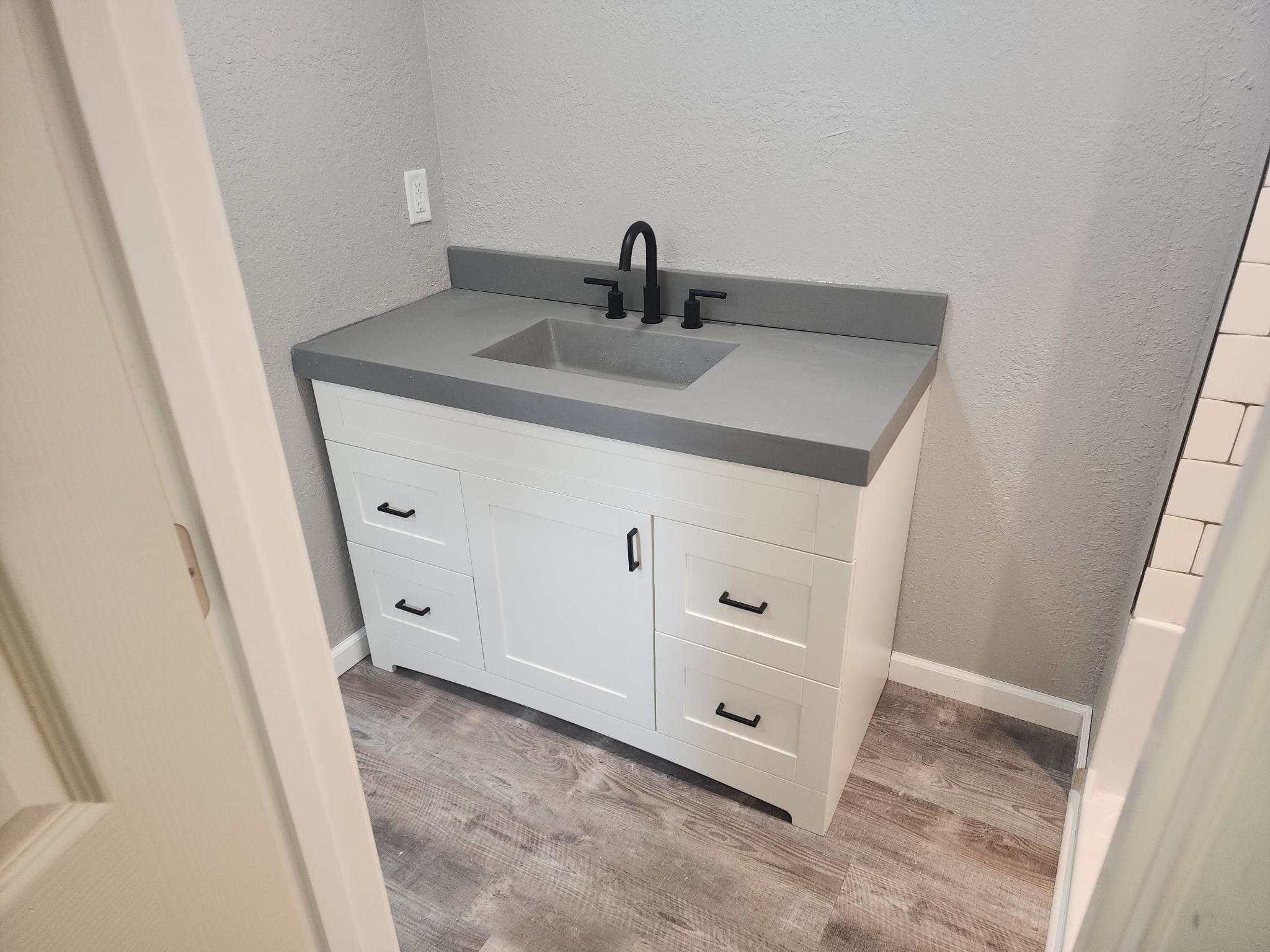 511 Omega Street, Owensboro, Kentucky 42301, 1 Bedroom Bedrooms, ,1 BathroomBathrooms,Single Family Residence,For Sale,Omega Street,93599