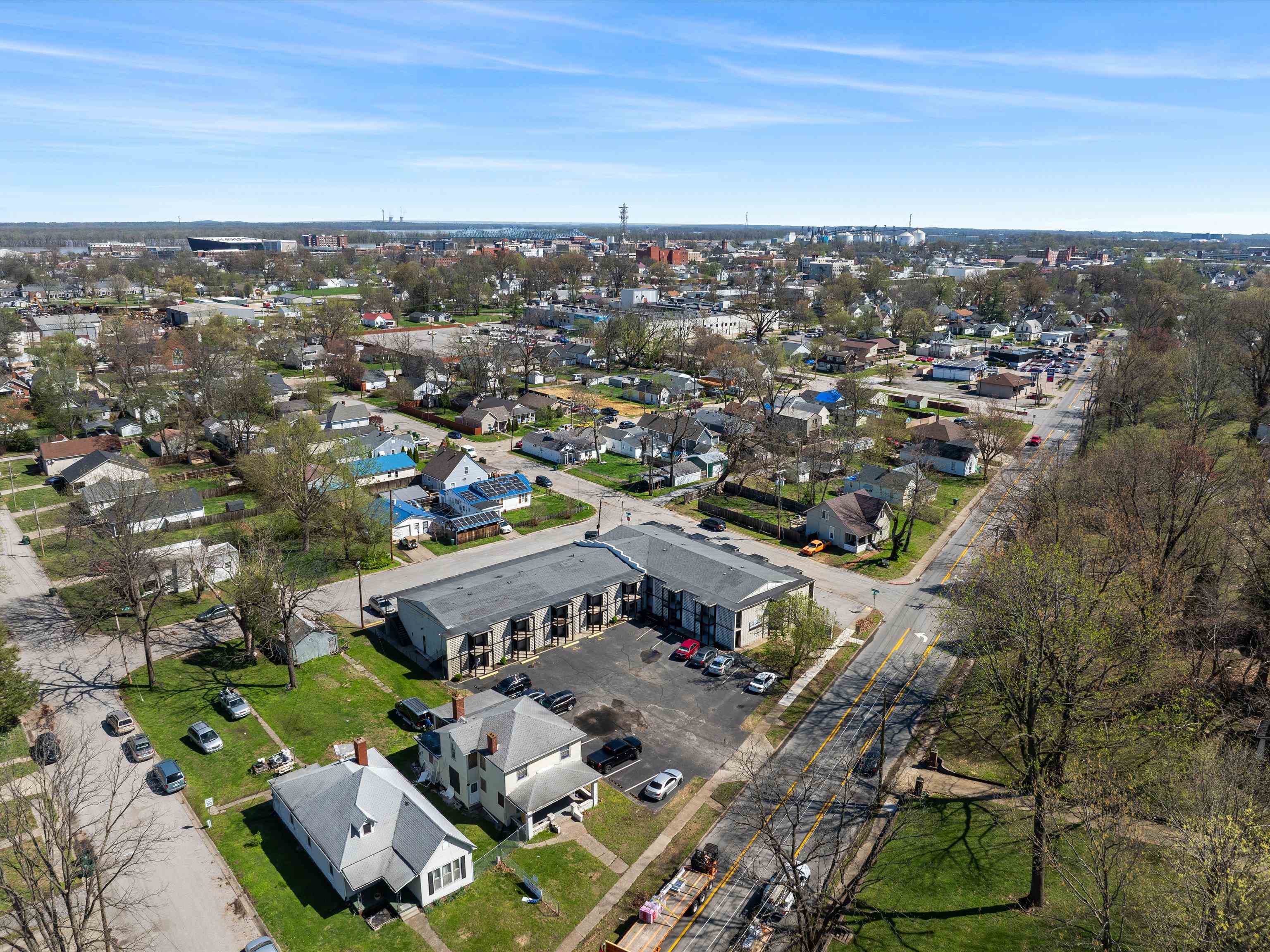 1001 Parrish Avenue, Owensboro, Kentucky 42301, ,Multifamily,For Sale,Parrish Avenue,93600