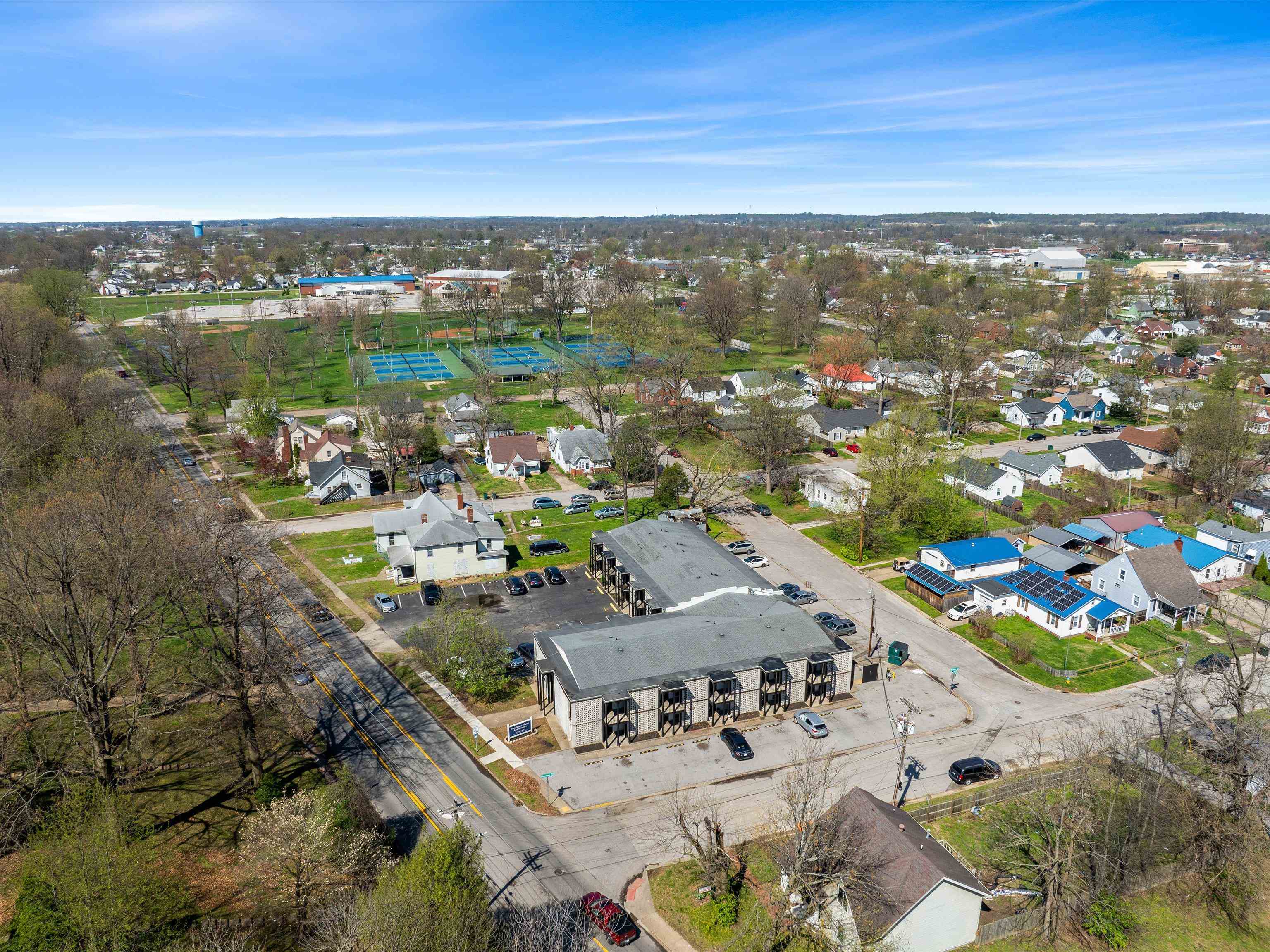 1001 Parrish Avenue, Owensboro, Kentucky 42301, ,Multifamily,For Sale,Parrish Avenue,93600