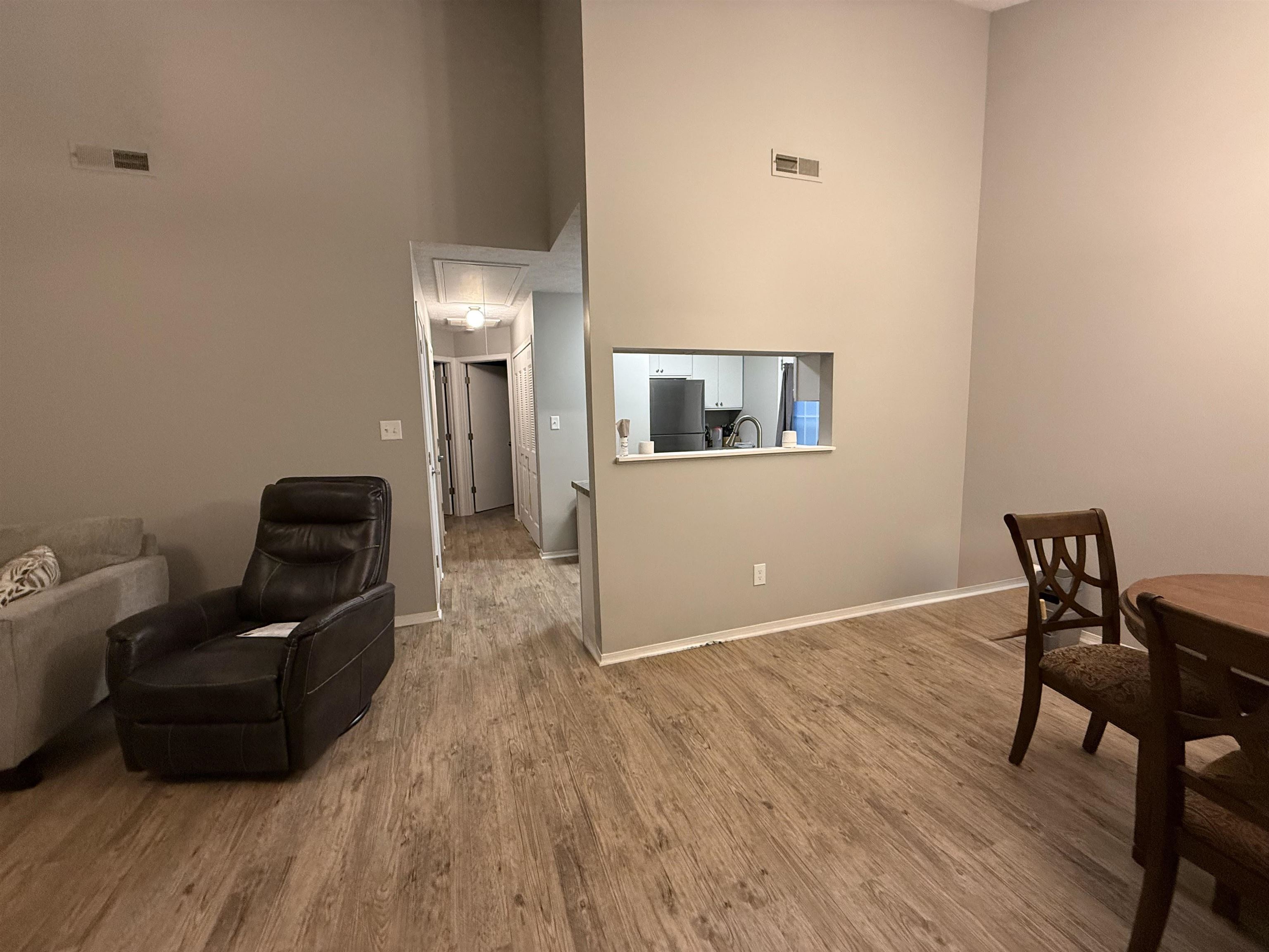 3407 Hummingbird Loop South, Owensboro, Kentucky 42301, 2 Bedrooms Bedrooms, ,2 BathroomsBathrooms,Single Family Residence,For Sale,Hummingbird Loop South,93603