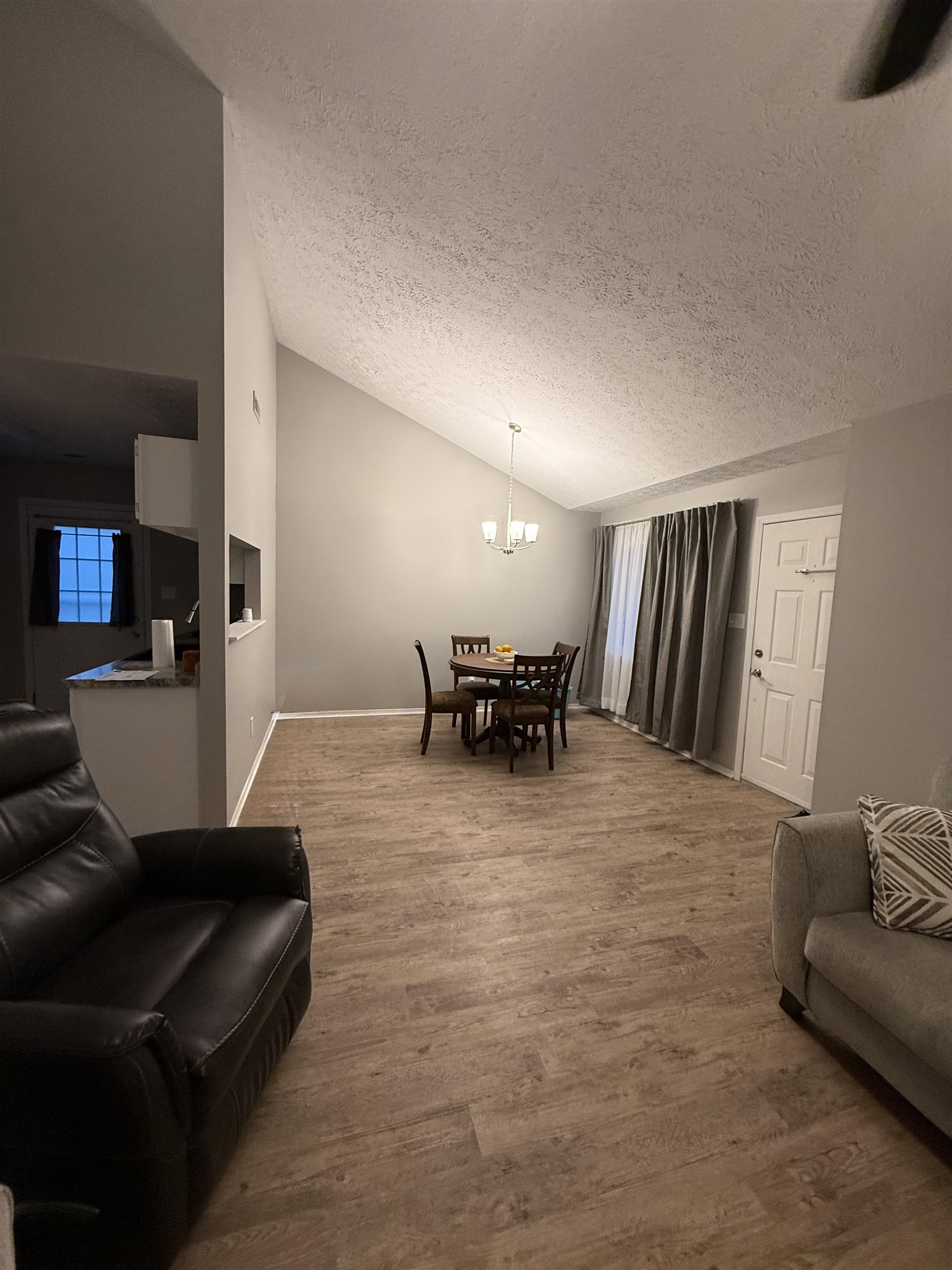 3407 Hummingbird Loop South, Owensboro, Kentucky 42301, 2 Bedrooms Bedrooms, ,2 BathroomsBathrooms,Single Family Residence,For Sale,Hummingbird Loop South,93603