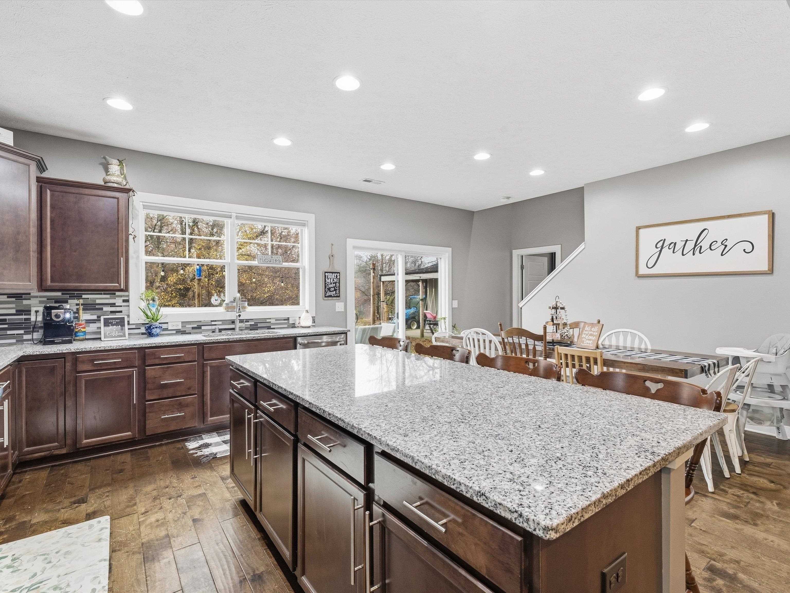 6584 Pleasant Valley Rd, Philpot, Kentucky 42366, 4 Bedrooms Bedrooms, ,2 BathroomsBathrooms,Single Family Residence,For Sale,Pleasant Valley Rd,93608