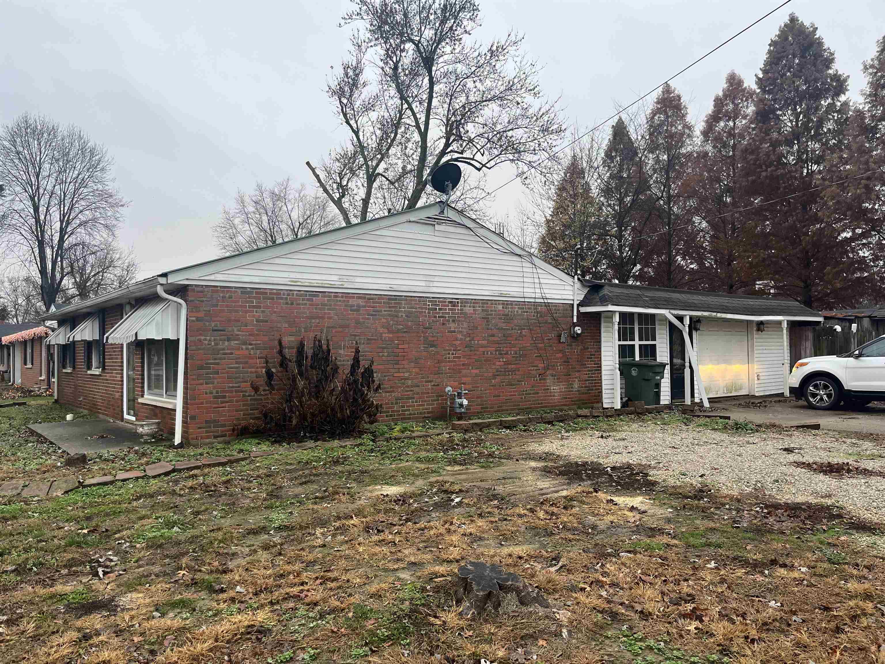 3200 Christie Place, Owensboro, Kentucky 42301, 3 Bedrooms Bedrooms, ,1 BathroomBathrooms,Single Family Residence,For Sale,Christie Place,93613