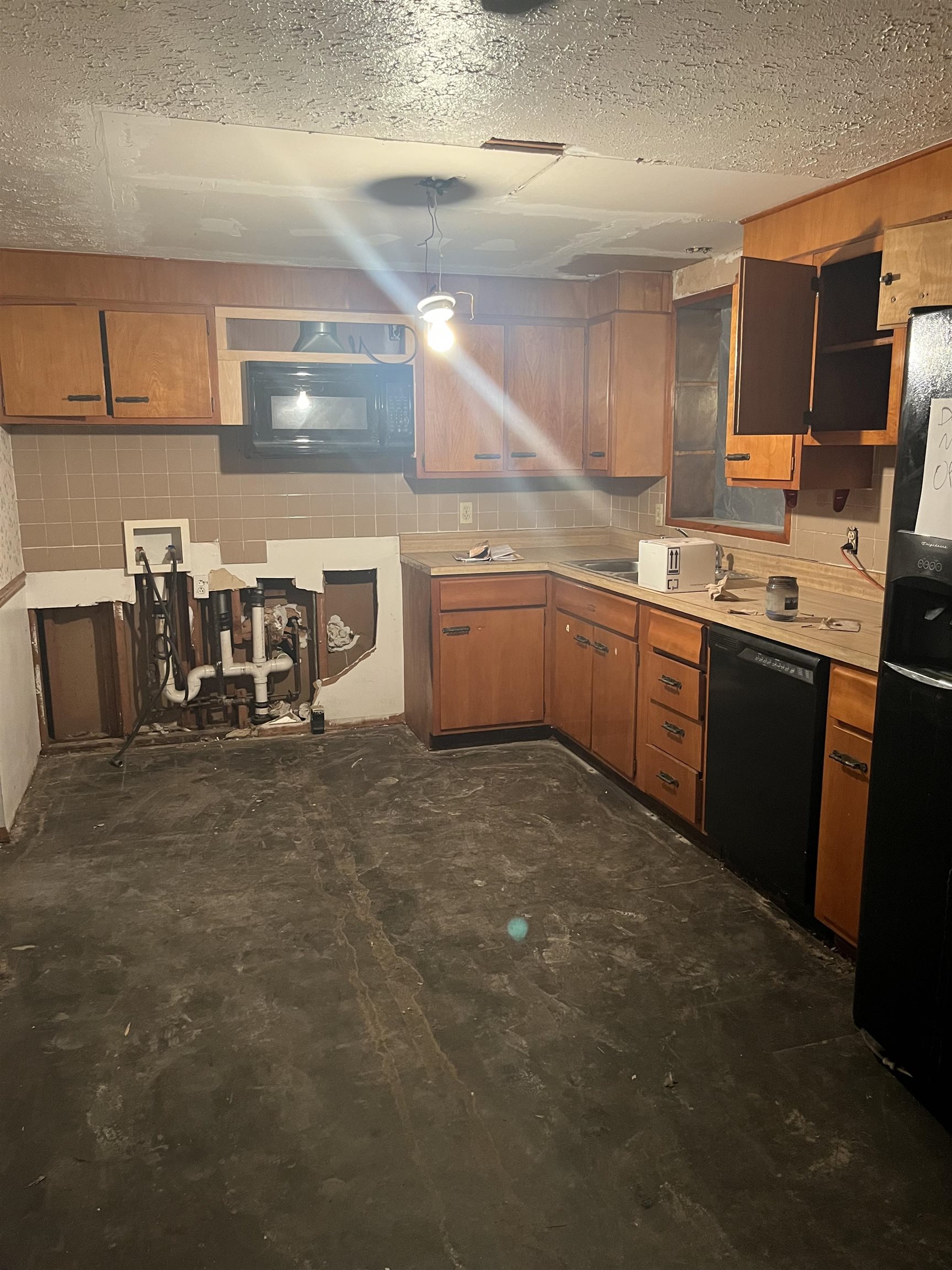 3200 Christie Place, Owensboro, Kentucky 42301, 3 Bedrooms Bedrooms, ,1 BathroomBathrooms,Single Family Residence,For Sale,Christie Place,93613