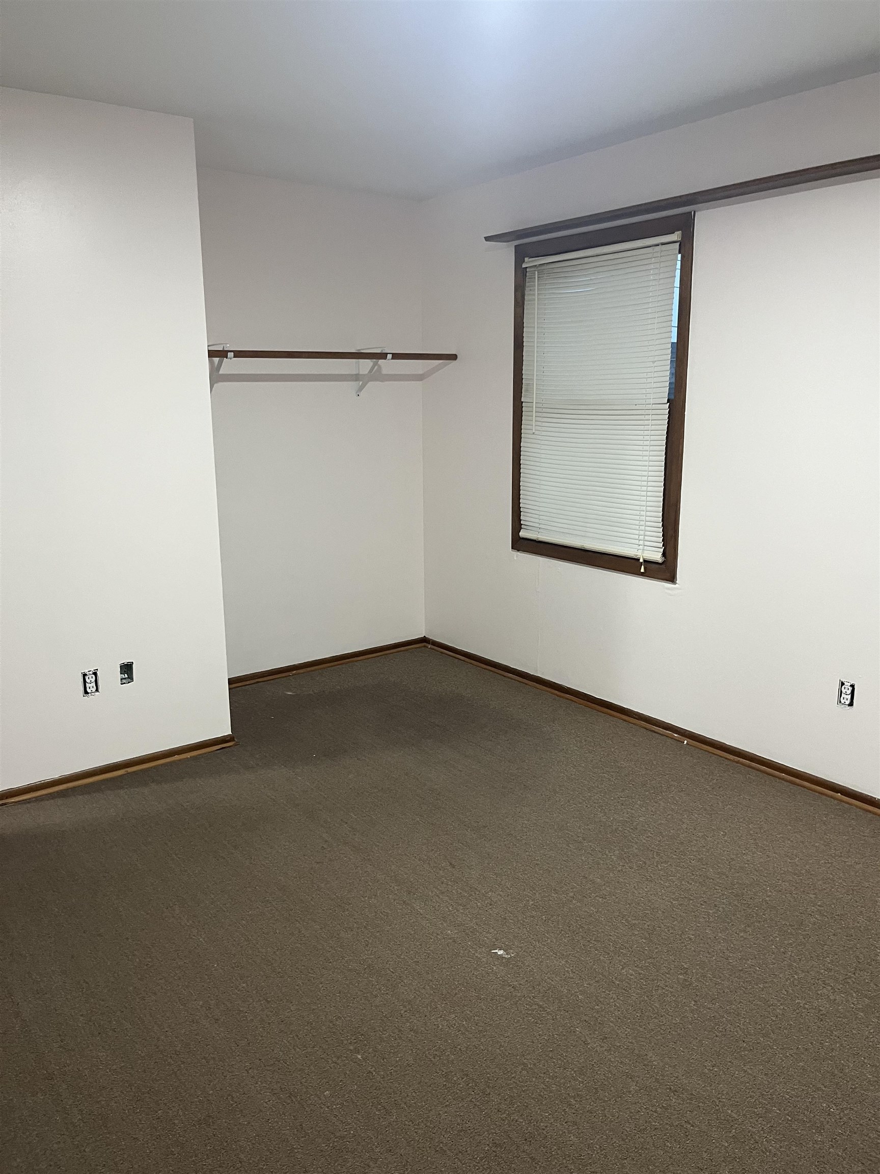 2350 Tamarack Rd, Owensboro, Kentucky 42301, 3 Bedrooms Bedrooms, ,1 BathroomBathrooms,Single Family Residence,For Sale,Tamarack Rd,93614