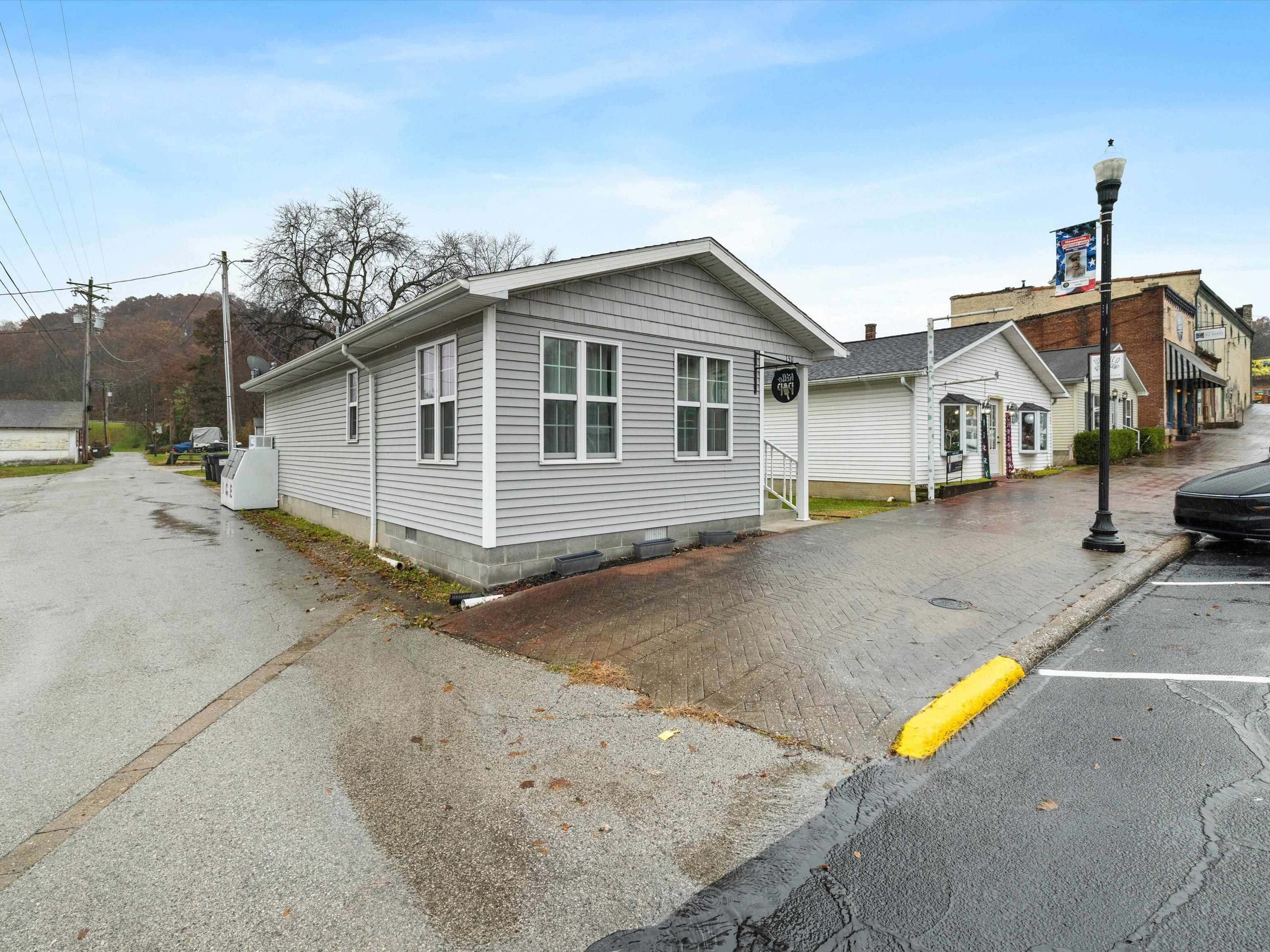 150 Main Cross St, Hawesville, Kentucky 42348, ,Business,For Sale,Main Cross St,93615