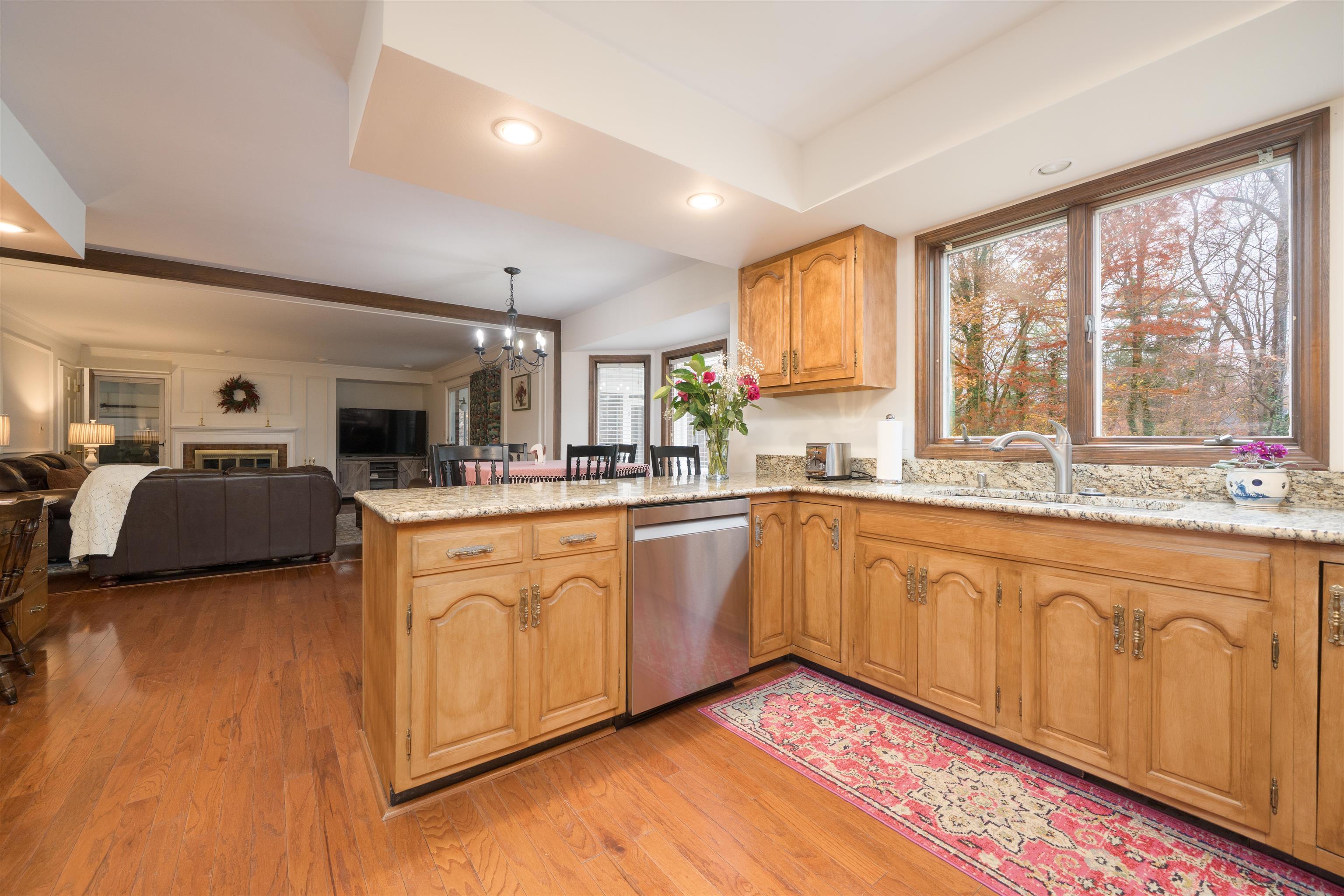 4130 Hunting Creek Dr, Owensboro, Kentucky 42303, 5 Bedrooms Bedrooms, ,3 BathroomsBathrooms,Single Family Residence,For Sale,Hunting Creek Dr,93616