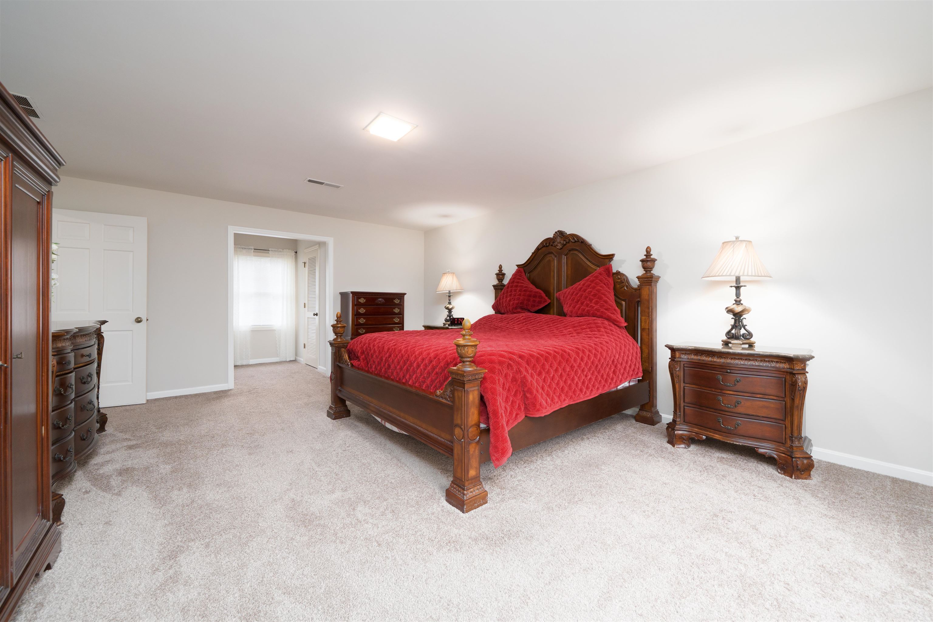 4130 Hunting Creek Dr, Owensboro, Kentucky 42303, 5 Bedrooms Bedrooms, ,3 BathroomsBathrooms,Single Family Residence,For Sale,Hunting Creek Dr,93616