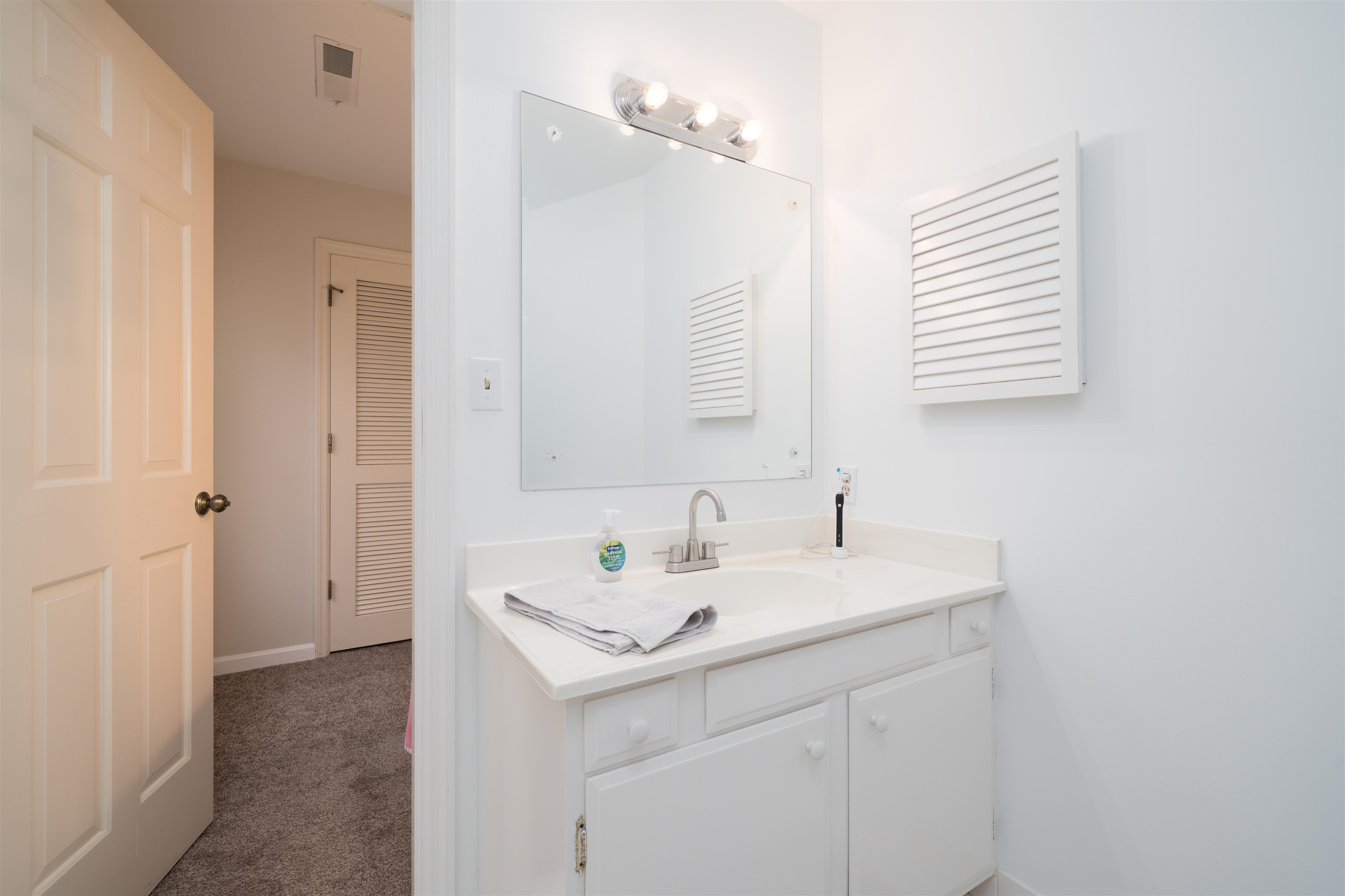 4130 Hunting Creek Dr, Owensboro, Kentucky 42303, 5 Bedrooms Bedrooms, ,3 BathroomsBathrooms,Single Family Residence,For Sale,Hunting Creek Dr,93616