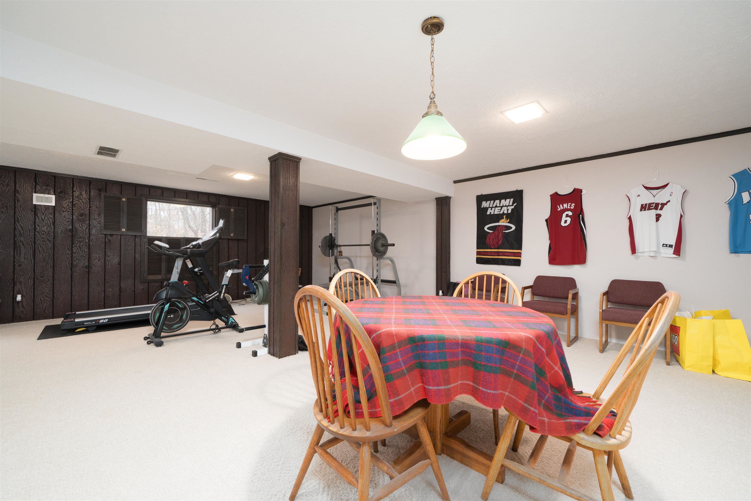 4130 Hunting Creek Dr, Owensboro, Kentucky 42303, 5 Bedrooms Bedrooms, ,3 BathroomsBathrooms,Single Family Residence,For Sale,Hunting Creek Dr,93616