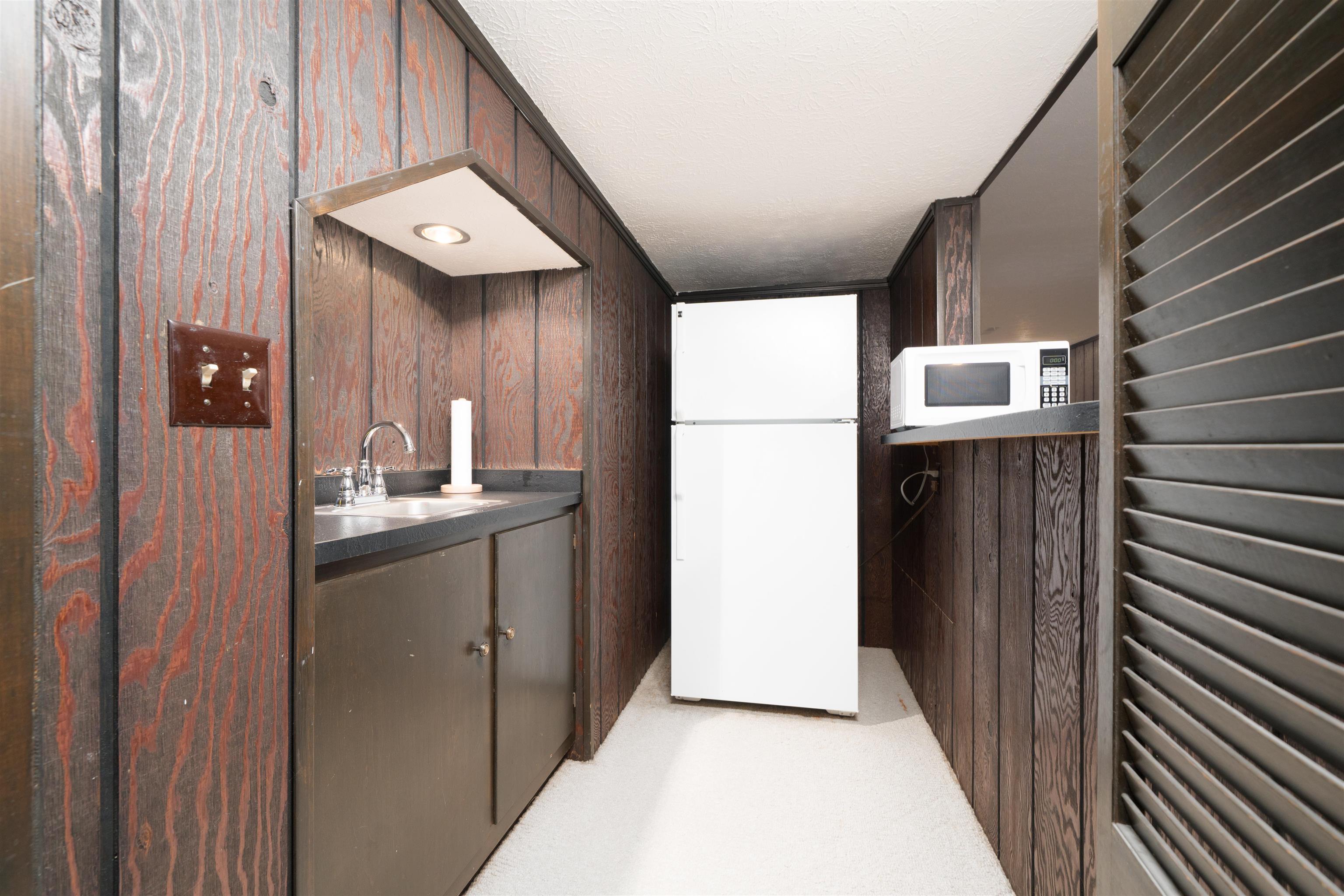 4130 Hunting Creek Dr, Owensboro, Kentucky 42303, 5 Bedrooms Bedrooms, ,3 BathroomsBathrooms,Single Family Residence,For Sale,Hunting Creek Dr,93616