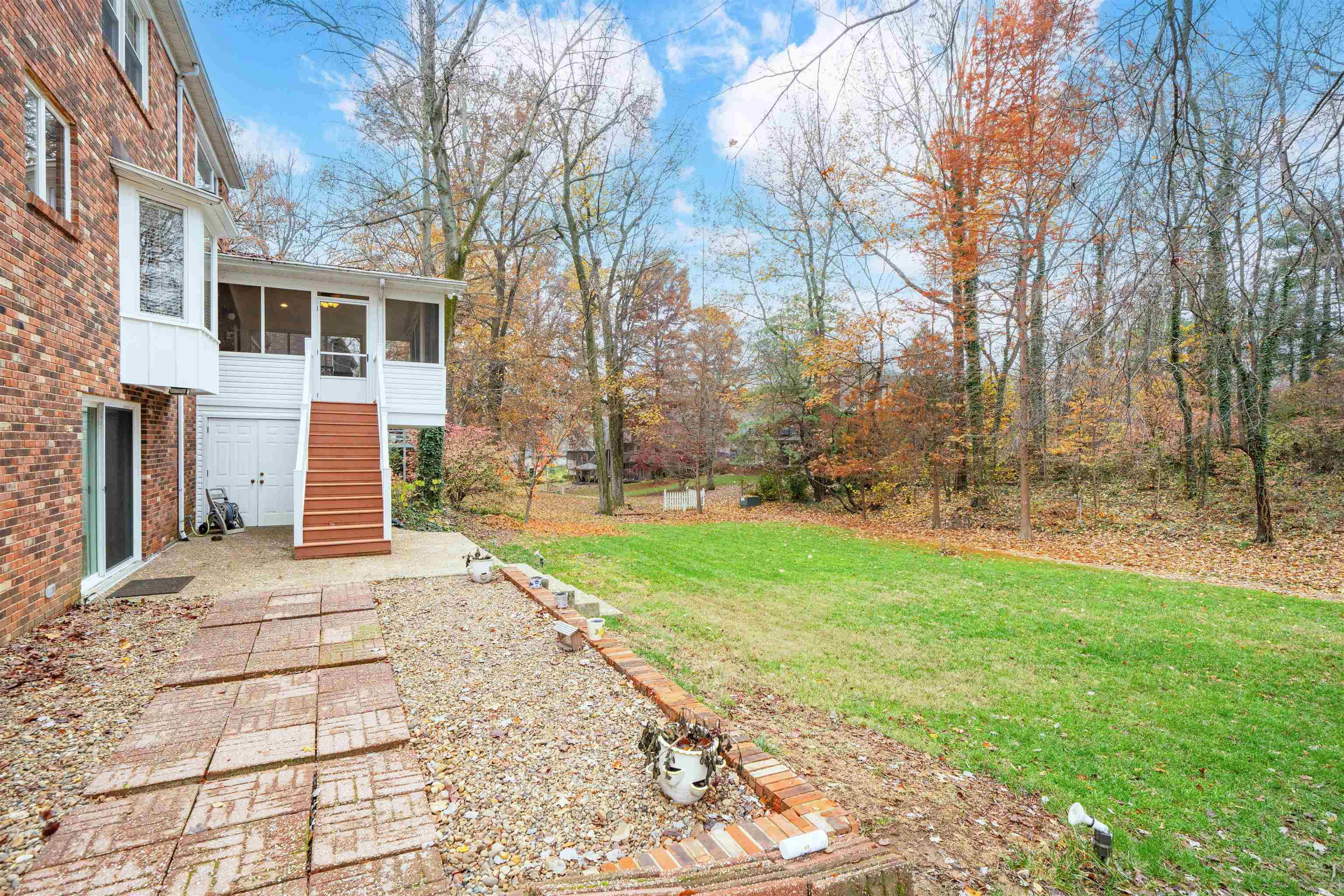 4130 Hunting Creek Dr, Owensboro, Kentucky 42303, 5 Bedrooms Bedrooms, ,3 BathroomsBathrooms,Single Family Residence,For Sale,Hunting Creek Dr,93616