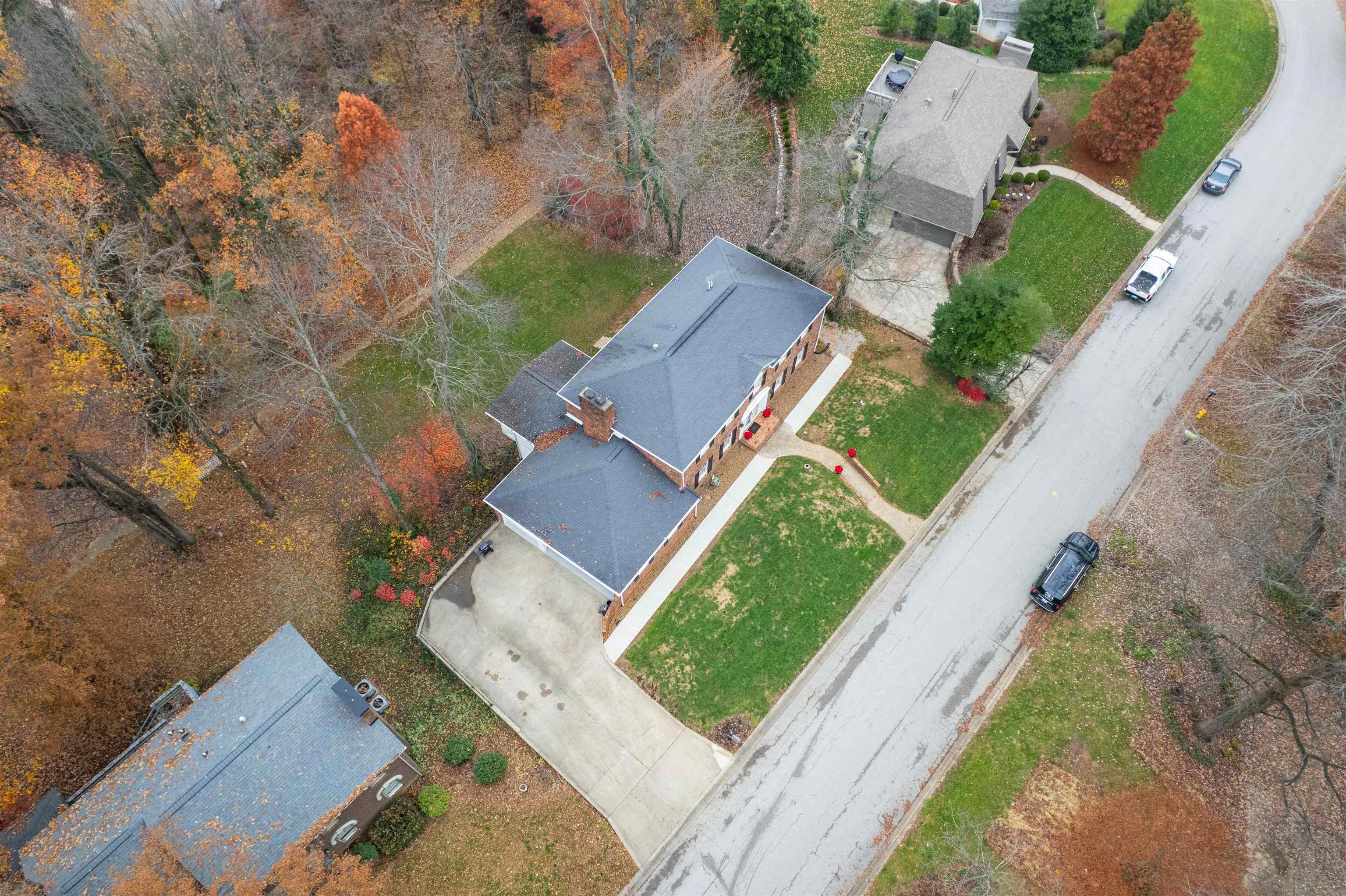 4130 Hunting Creek Dr, Owensboro, Kentucky 42303, 5 Bedrooms Bedrooms, ,3 BathroomsBathrooms,Single Family Residence,For Sale,Hunting Creek Dr,93616