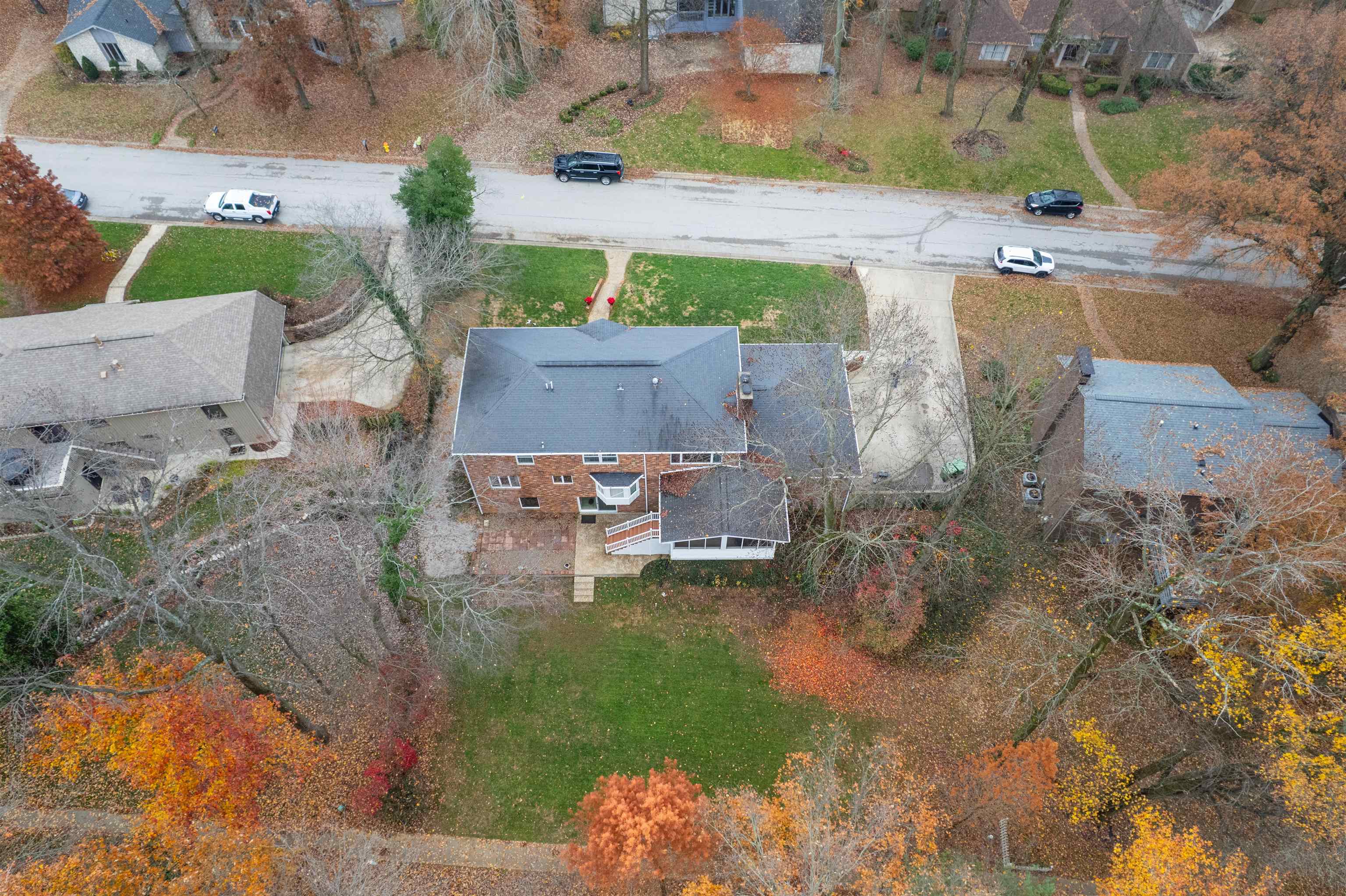 4130 Hunting Creek Dr, Owensboro, Kentucky 42303, 5 Bedrooms Bedrooms, ,3 BathroomsBathrooms,Single Family Residence,For Sale,Hunting Creek Dr,93616