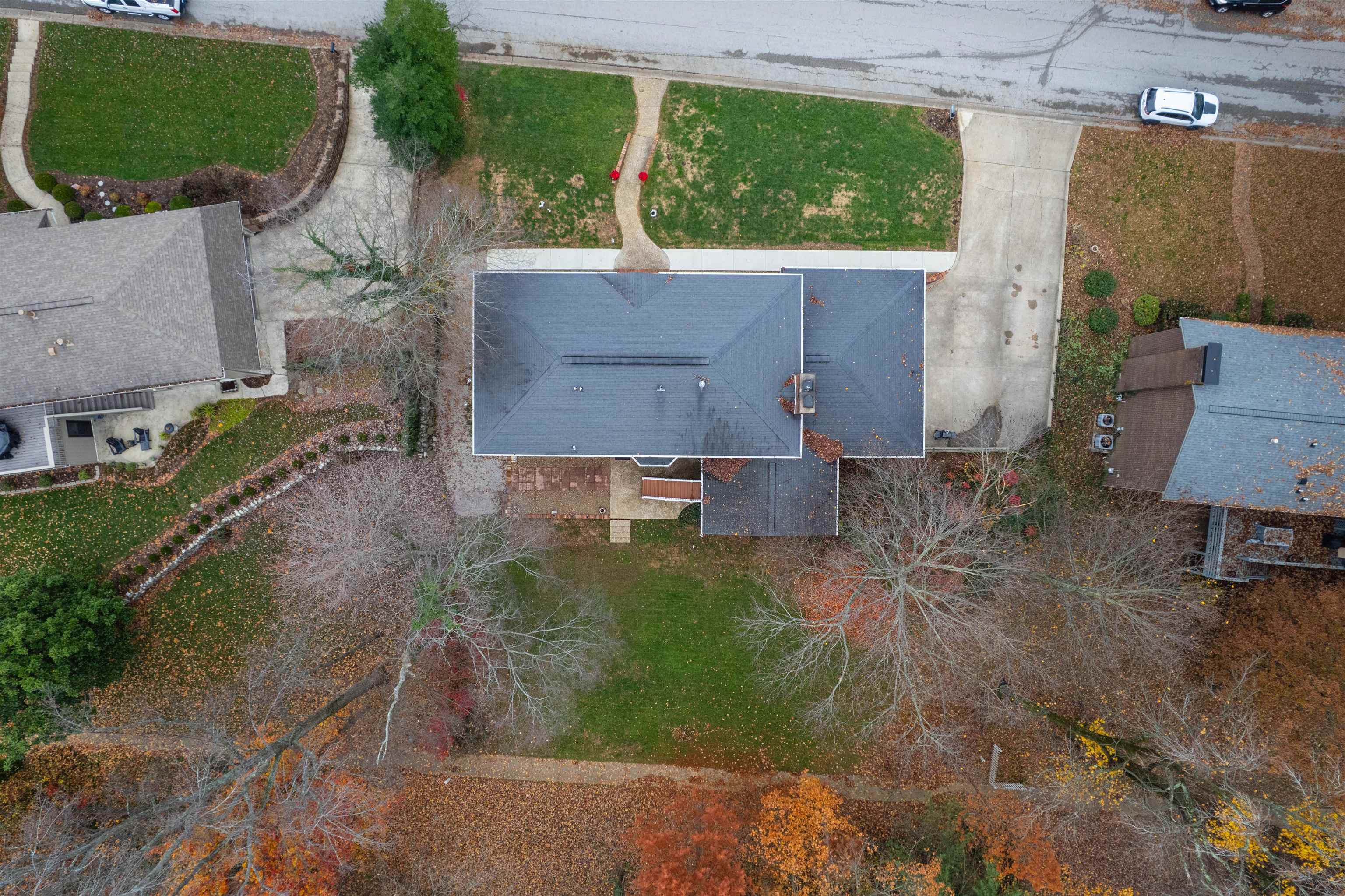 4130 Hunting Creek Dr, Owensboro, Kentucky 42303, 5 Bedrooms Bedrooms, ,3 BathroomsBathrooms,Single Family Residence,For Sale,Hunting Creek Dr,93616