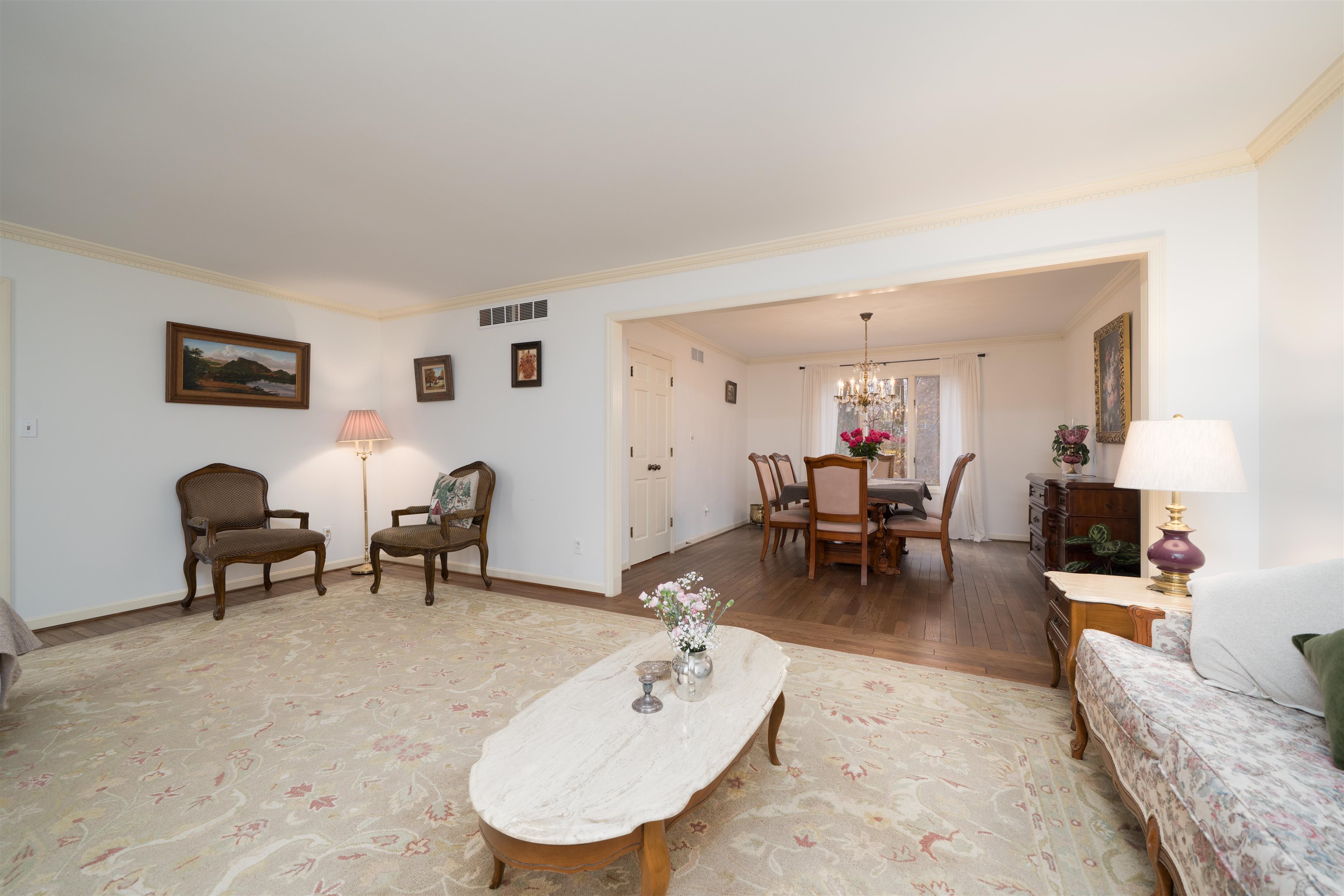 4130 Hunting Creek Dr, Owensboro, Kentucky 42303, 5 Bedrooms Bedrooms, ,3 BathroomsBathrooms,Single Family Residence,For Sale,Hunting Creek Dr,93616