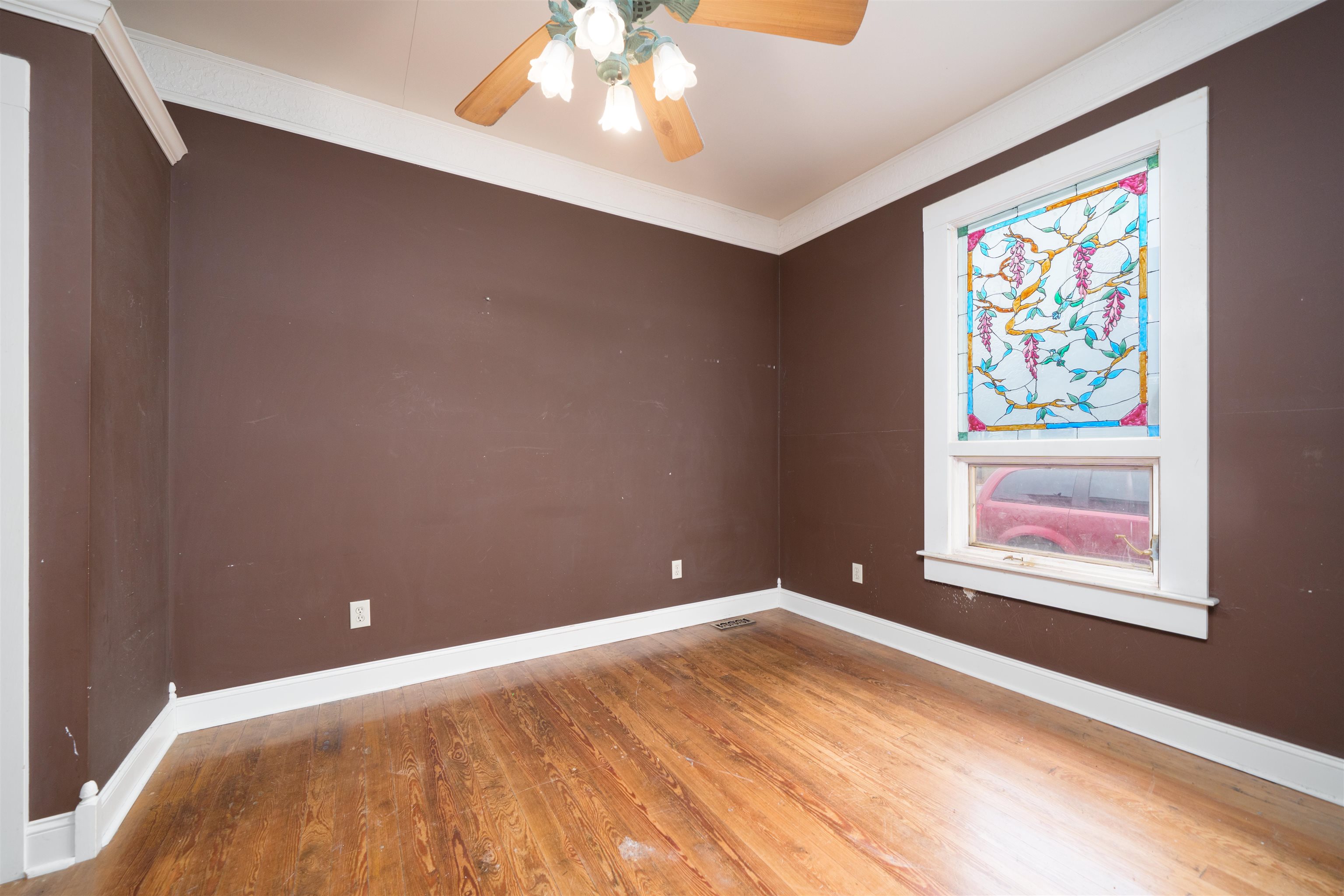 116 Parrish Ave, Owensboro, Kentucky 42303, 3 Bedrooms Bedrooms, ,2 BathroomsBathrooms,Single Family Residence,For Sale,Parrish Ave,93617