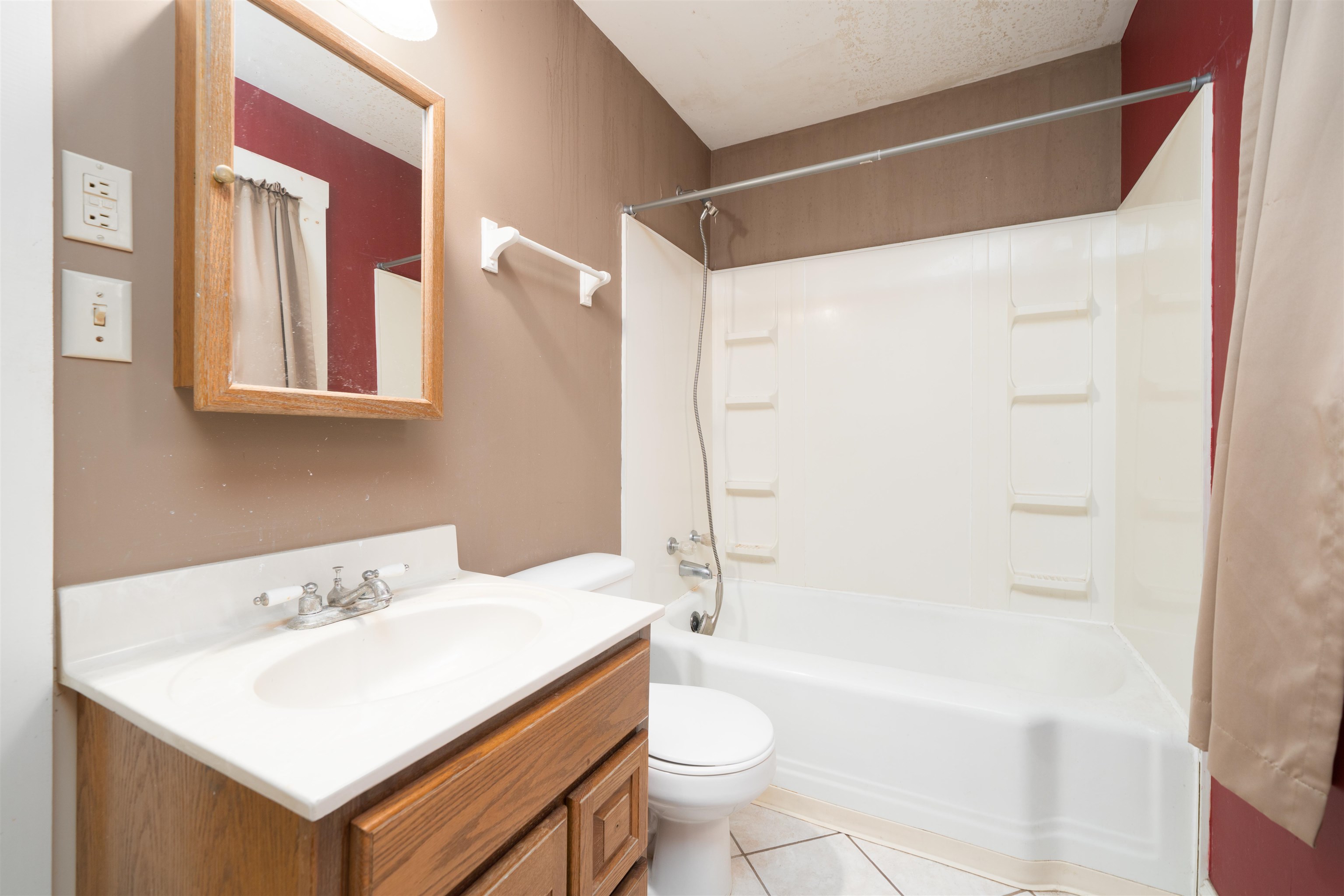 116 Parrish Ave, Owensboro, Kentucky 42303, 3 Bedrooms Bedrooms, ,2 BathroomsBathrooms,Single Family Residence,For Sale,Parrish Ave,93617