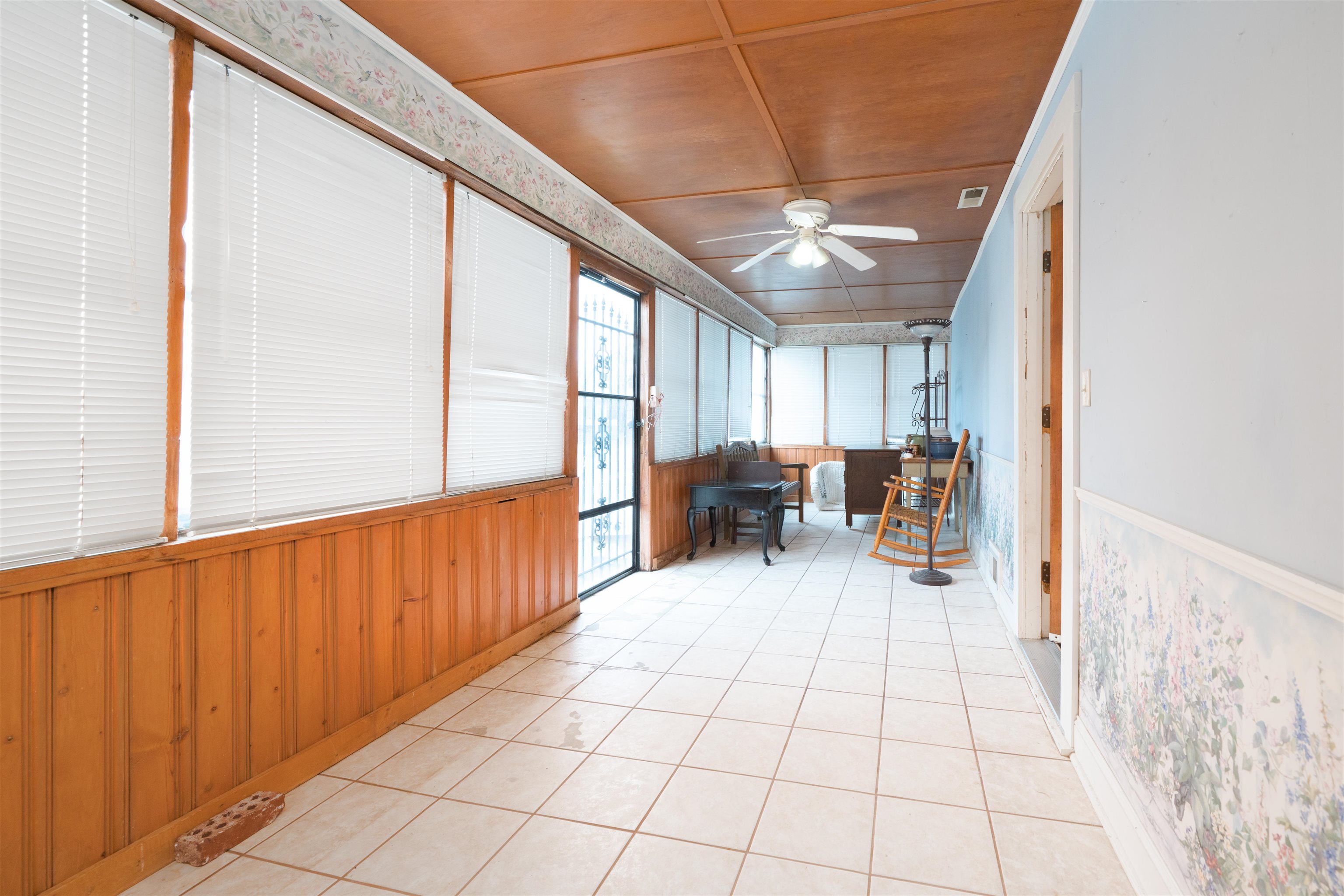 116 Parrish Ave, Owensboro, Kentucky 42303, 3 Bedrooms Bedrooms, ,2 BathroomsBathrooms,Single Family Residence,For Sale,Parrish Ave,93617