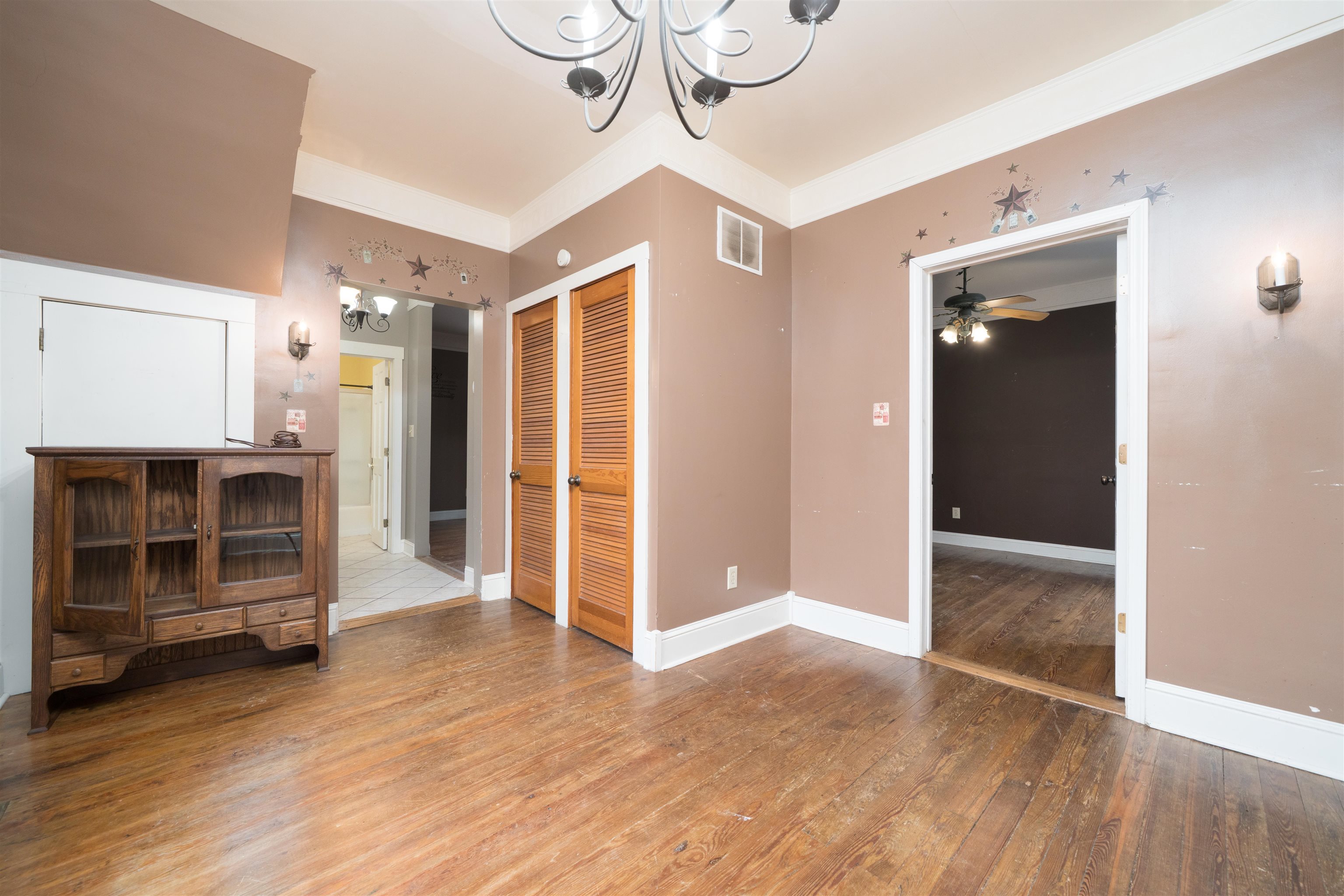 116 Parrish Ave, Owensboro, Kentucky 42303, 3 Bedrooms Bedrooms, ,2 BathroomsBathrooms,Single Family Residence,For Sale,Parrish Ave,93617