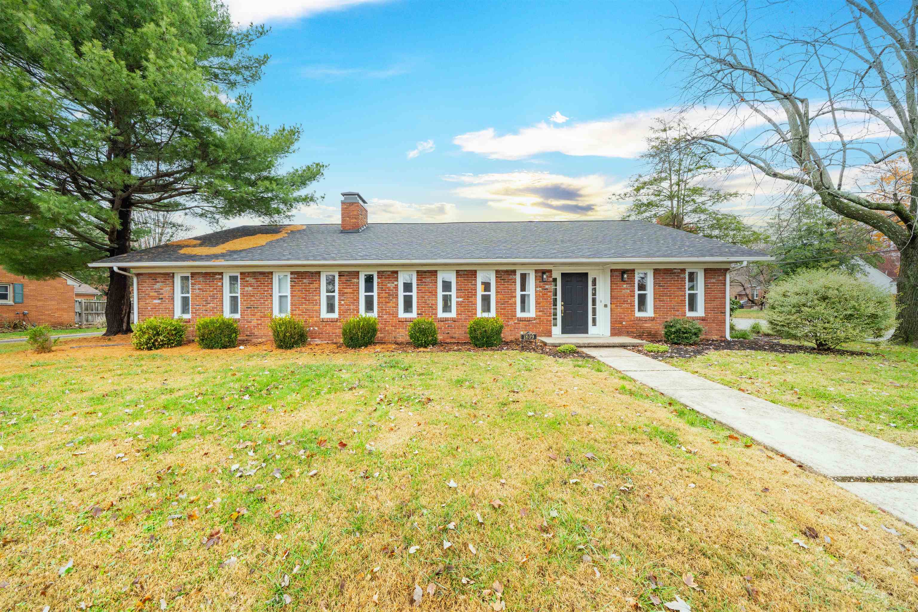 1809 Fieldcrest Dr., Owensboro, Kentucky 42301, 3 Bedrooms Bedrooms, ,2 BathroomsBathrooms,Single Family Residence,For Sale,Fieldcrest Dr.,93618