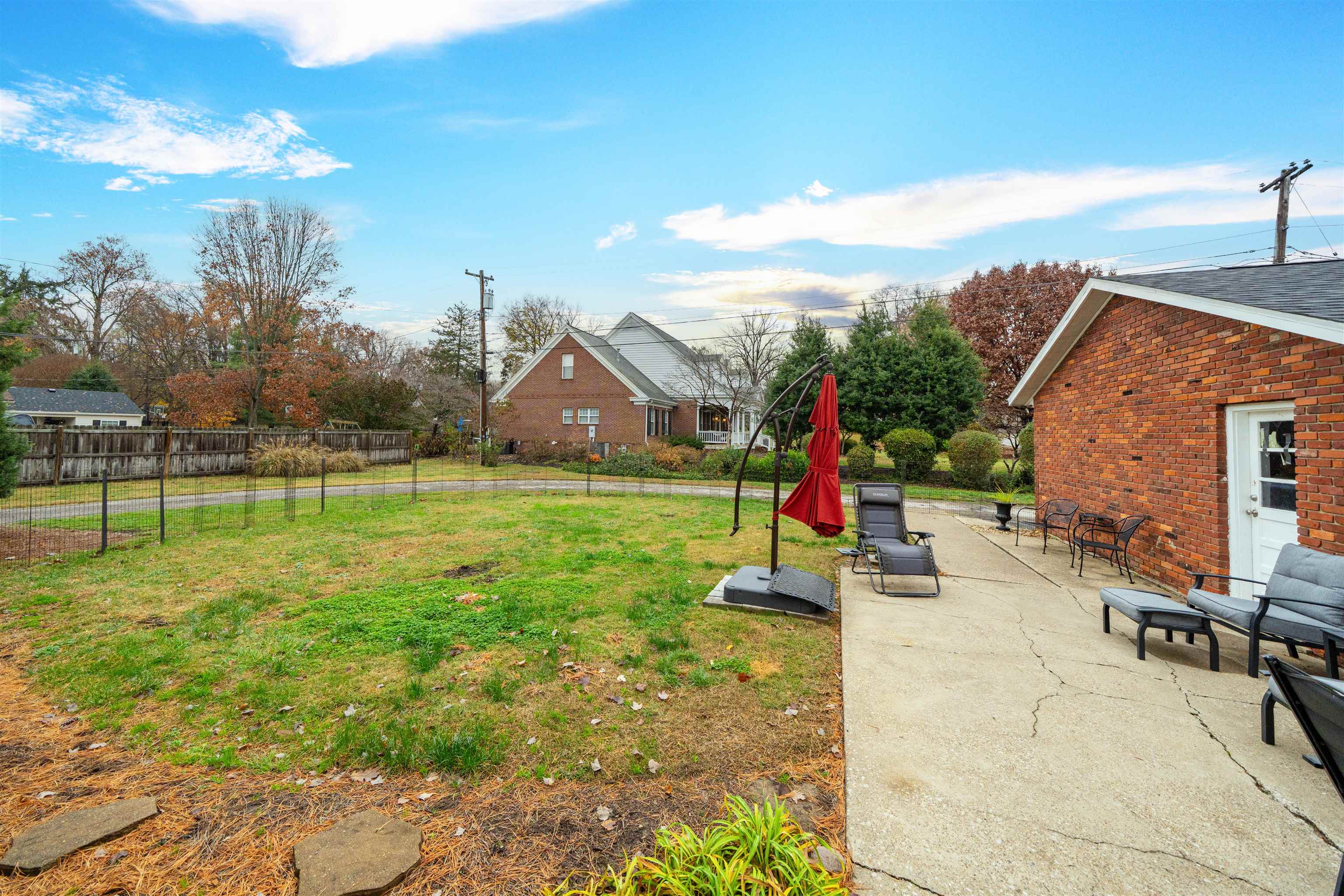 1809 Fieldcrest Dr., Owensboro, Kentucky 42301, 3 Bedrooms Bedrooms, ,2 BathroomsBathrooms,Single Family Residence,For Sale,Fieldcrest Dr.,93618