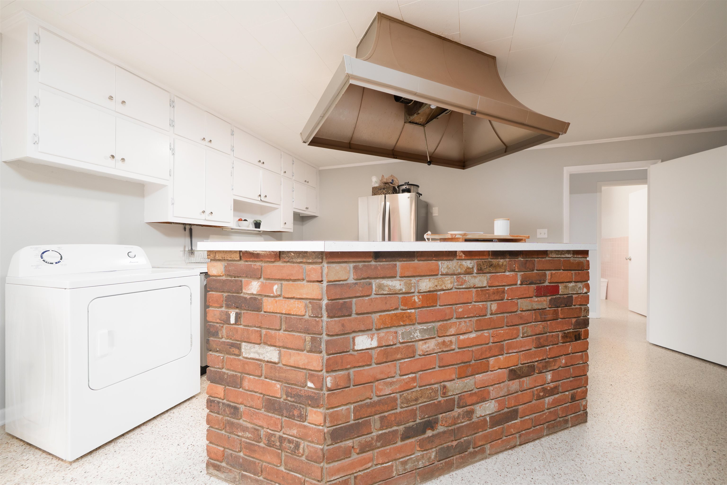 1809 Fieldcrest Dr., Owensboro, Kentucky 42301, 3 Bedrooms Bedrooms, ,2 BathroomsBathrooms,Single Family Residence,For Sale,Fieldcrest Dr.,93618