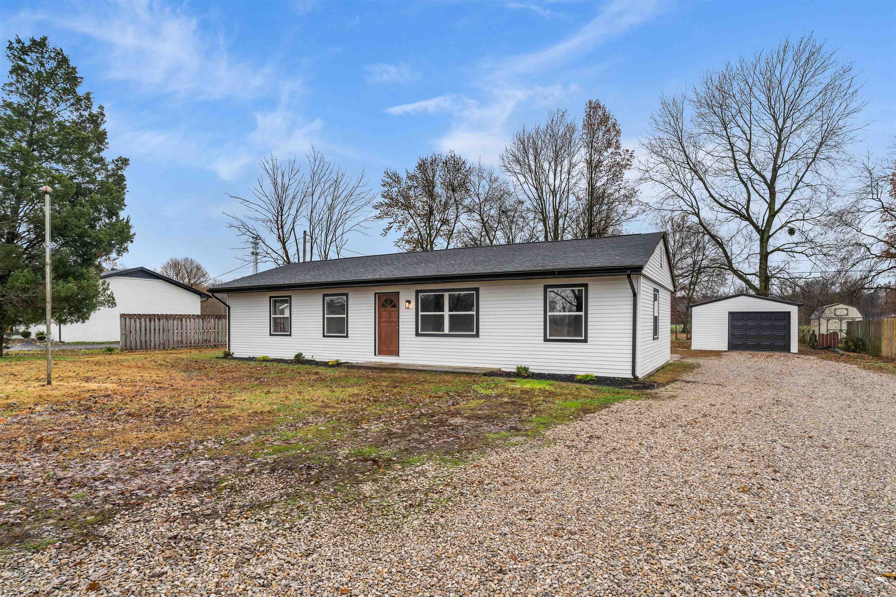 5004 Jones Road, Owensboro, Kentucky 42303, 4 Bedrooms Bedrooms, ,1 BathroomBathrooms,Single Family Residence,For Sale,Jones Road,93622