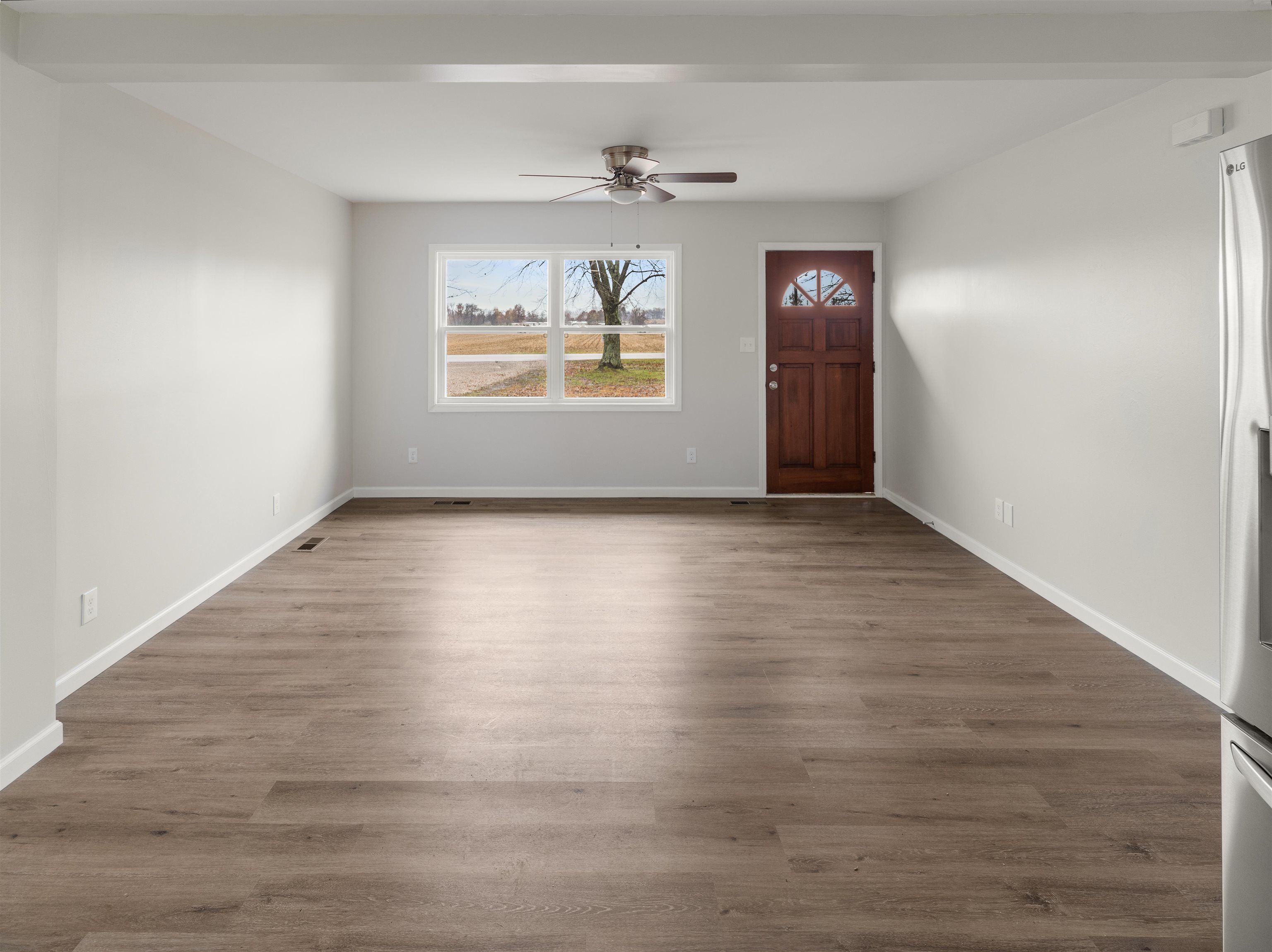 5004 Jones Road, Owensboro, Kentucky 42303, 4 Bedrooms Bedrooms, ,1 BathroomBathrooms,Single Family Residence,For Sale,Jones Road,93622