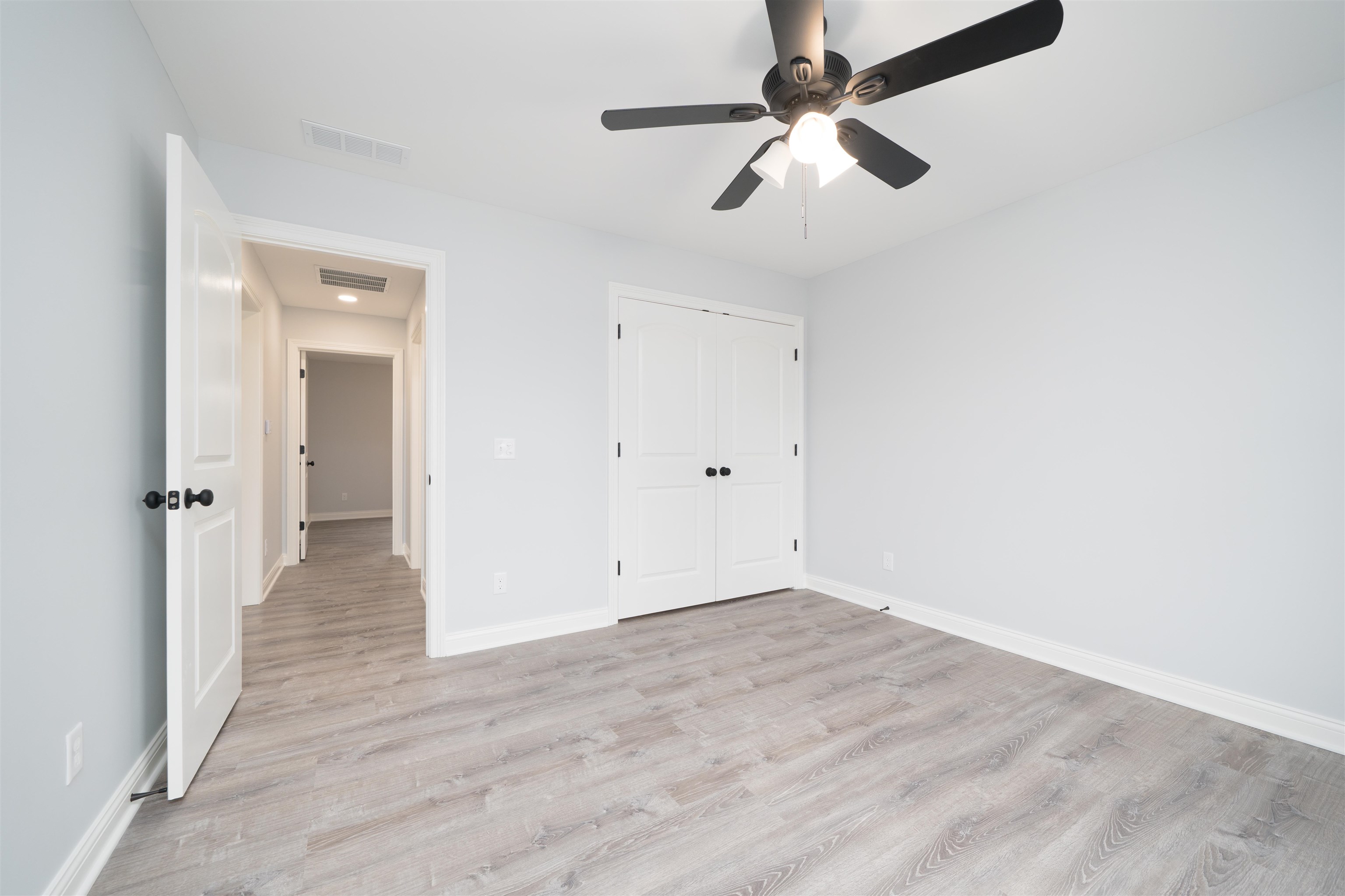 2523 8th St, Owensboro, Kentucky 42303, 3 Bedrooms Bedrooms, ,2 BathroomsBathrooms,Single Family Residence,For Sale,8th St,93624