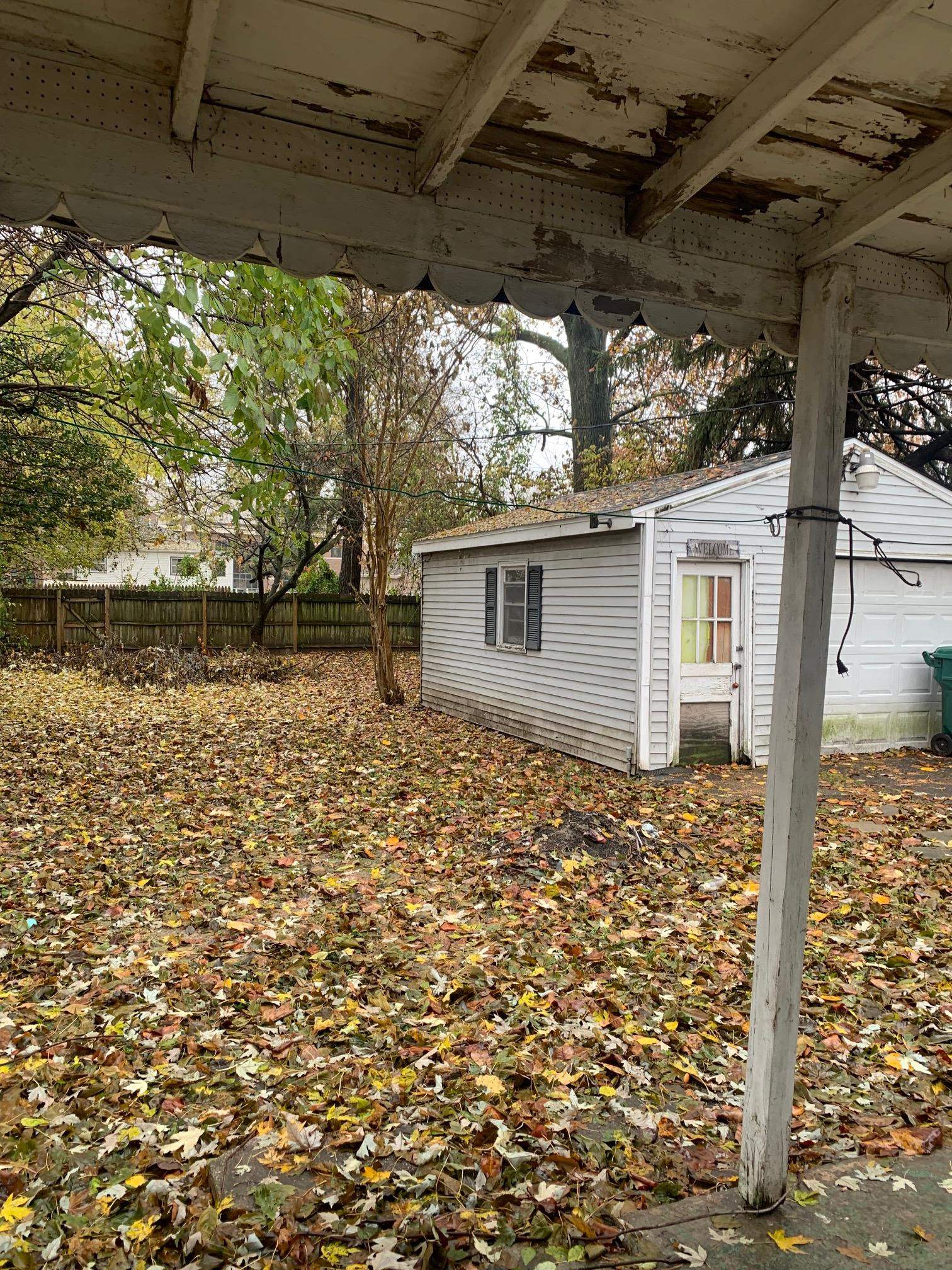 1710 4th Street, Owensboro, Kentucky 42301-1921, 3 Bedrooms Bedrooms, ,1 BathroomBathrooms,Single Family Residence,For Sale,4th Street,93626