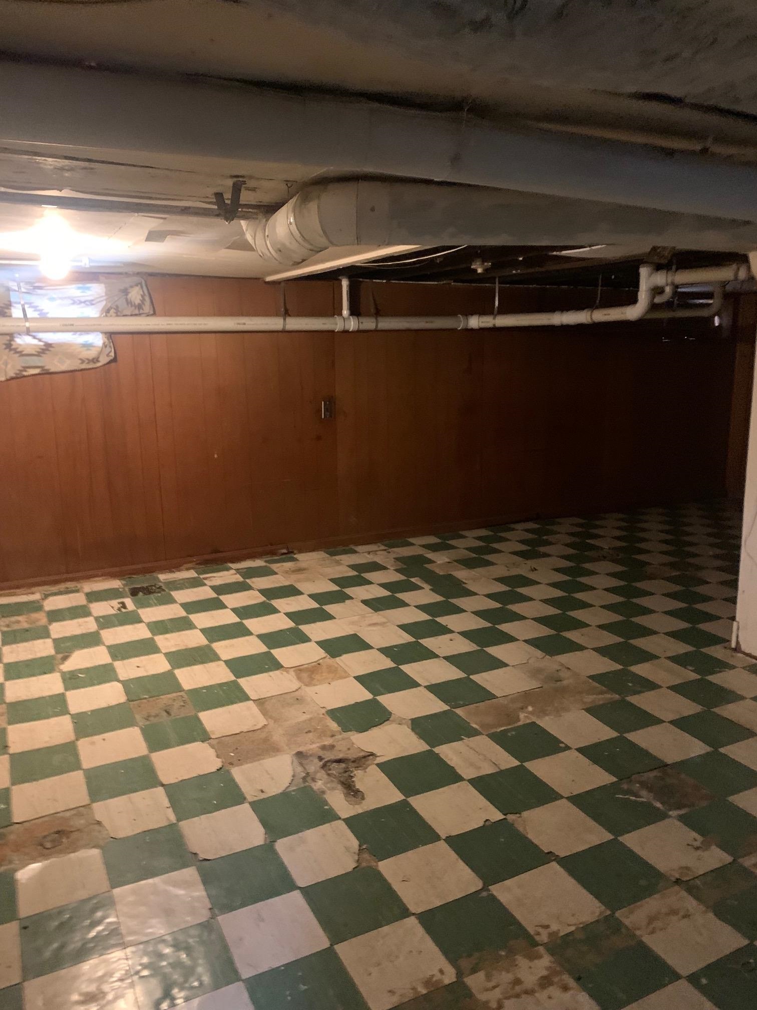 1710 4th Street, Owensboro, Kentucky 42301-1921, 3 Bedrooms Bedrooms, ,1 BathroomBathrooms,Single Family Residence,For Sale,4th Street,93626