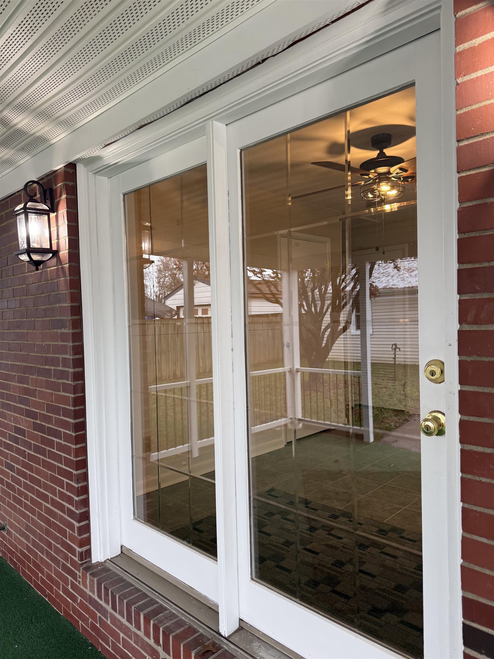 3424 Daviess St, Owensboro, Kentucky 42303, 2 Bedrooms Bedrooms, ,1 BathroomBathrooms,Single Family Residence,For Sale,Daviess St,93628